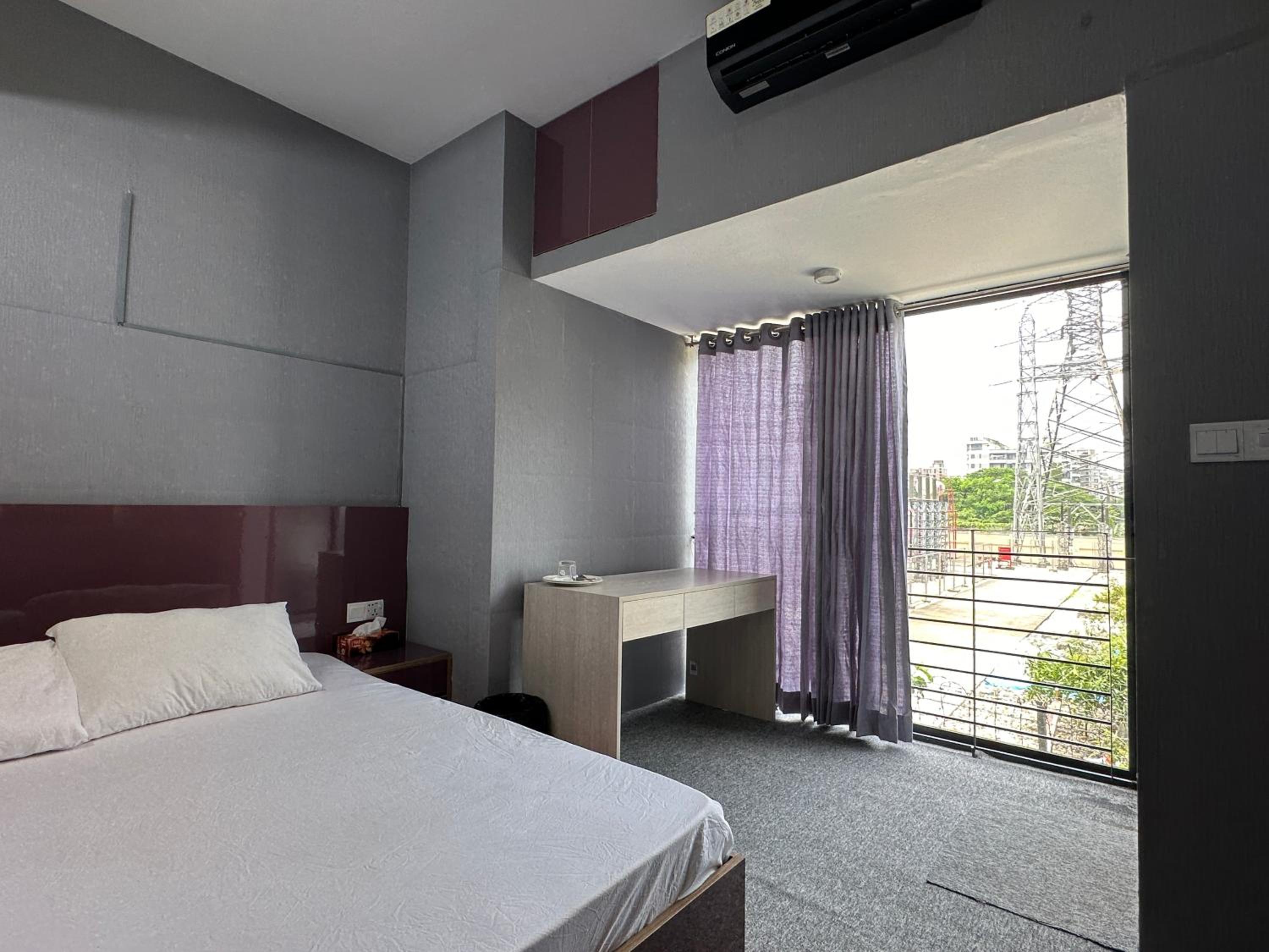 GreyRooms