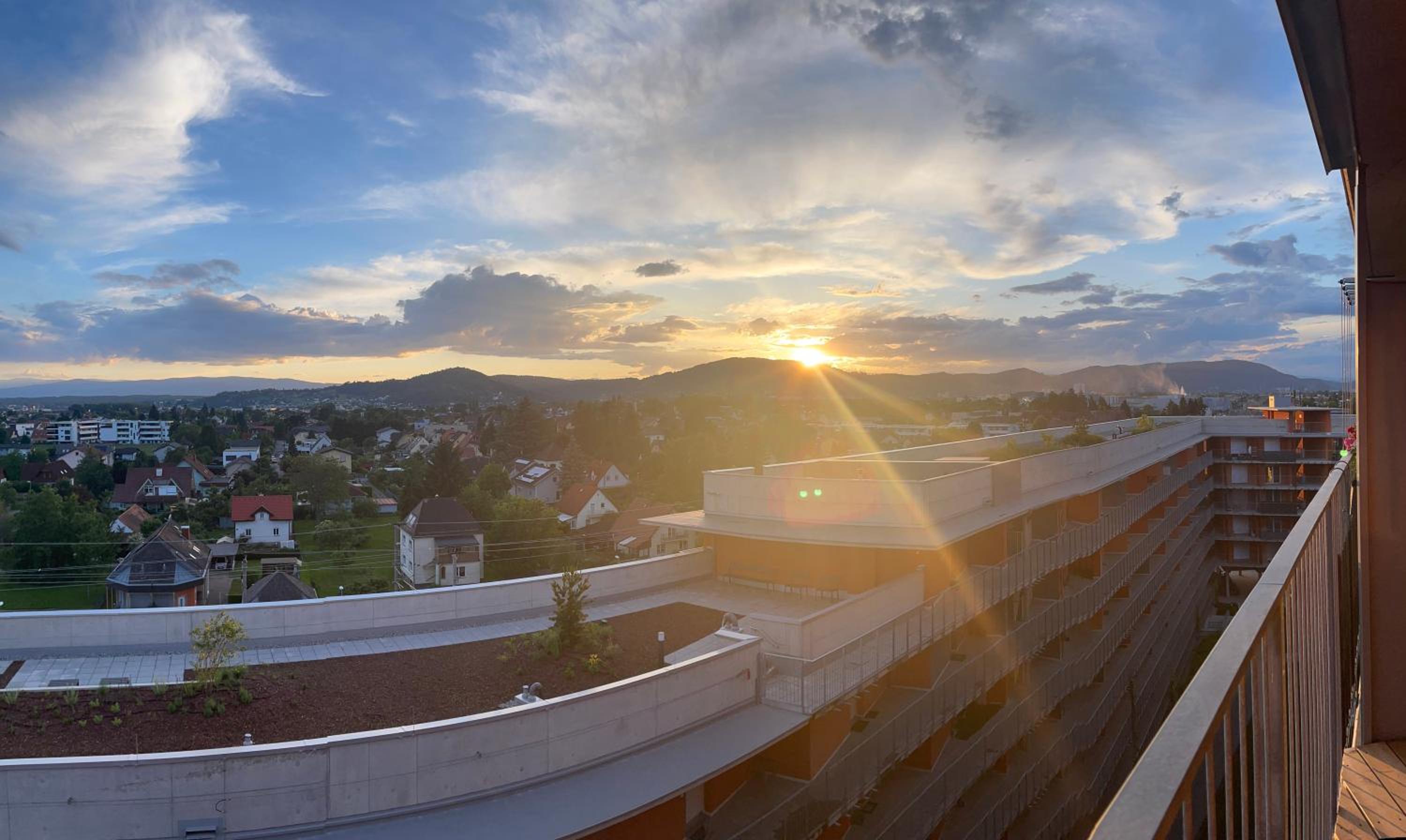 100 qm Penthouse, Self-Check-In, 2 Parkplätze