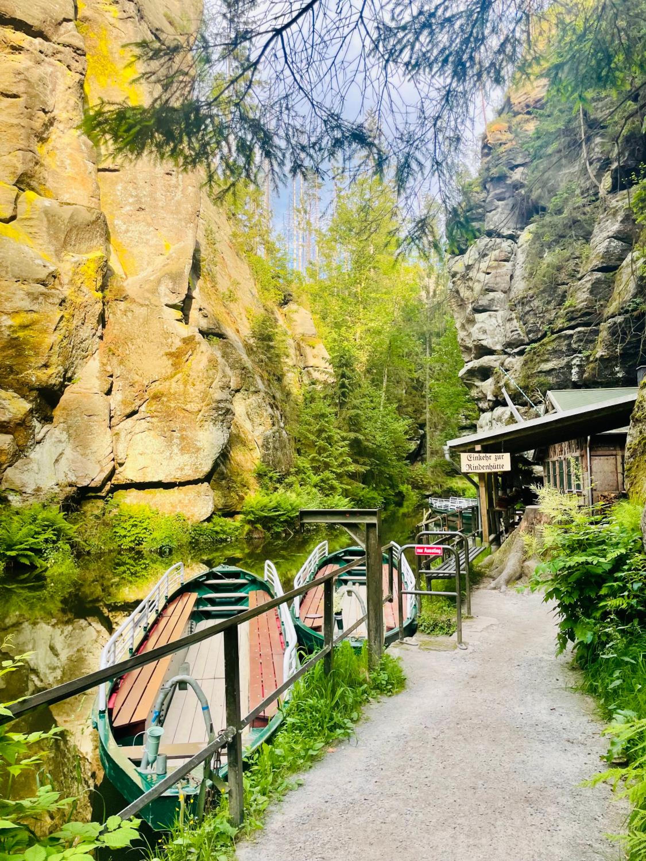 Ferienhaus Winterbergblick, Nationalpark Sächsische Schweiz, 5 Wohnungen und Gemeinschaftsraum, Boulderraum und Sauna im Haus