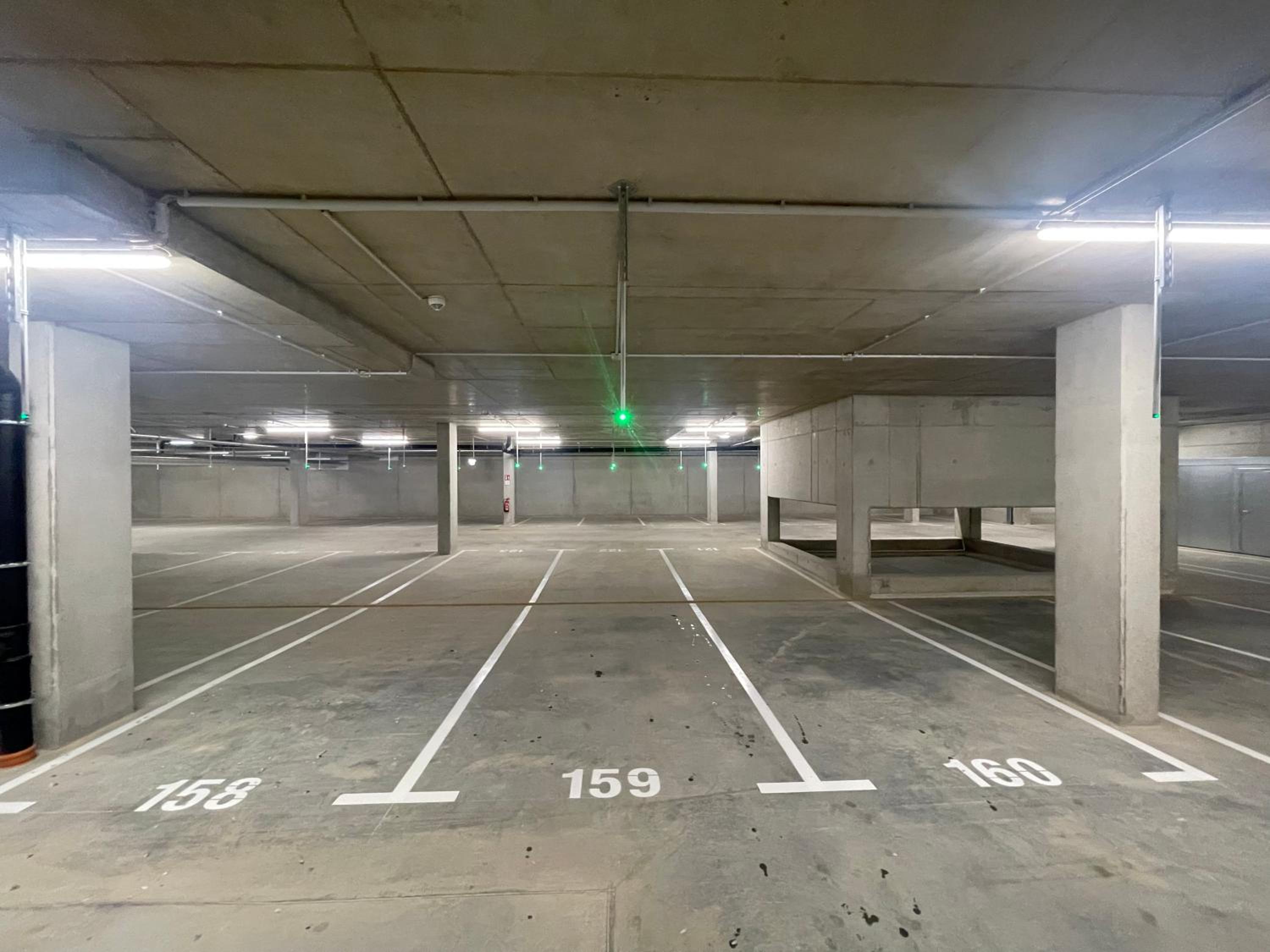 100 qm Penthouse, Self-Check-In, 2 Parkplätze