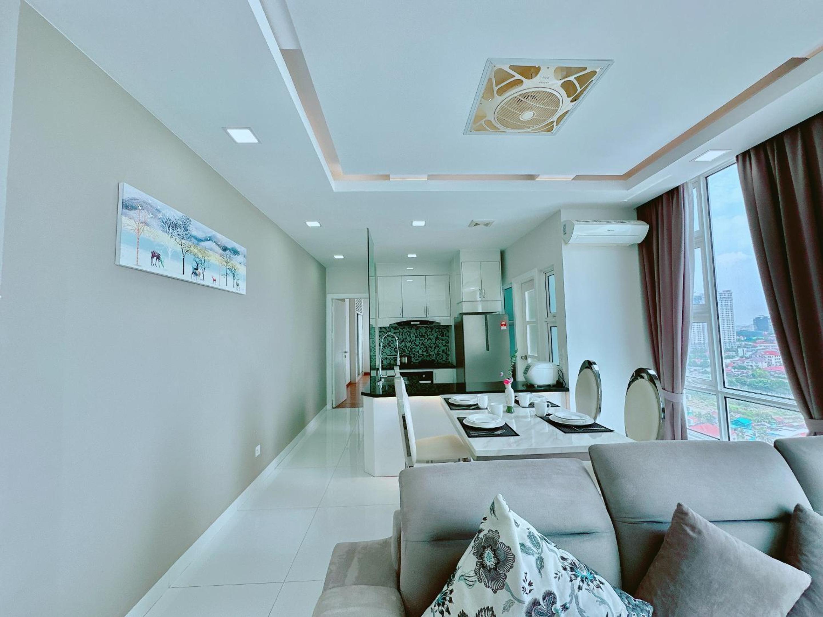 Infinity 28 Hotel and Residence