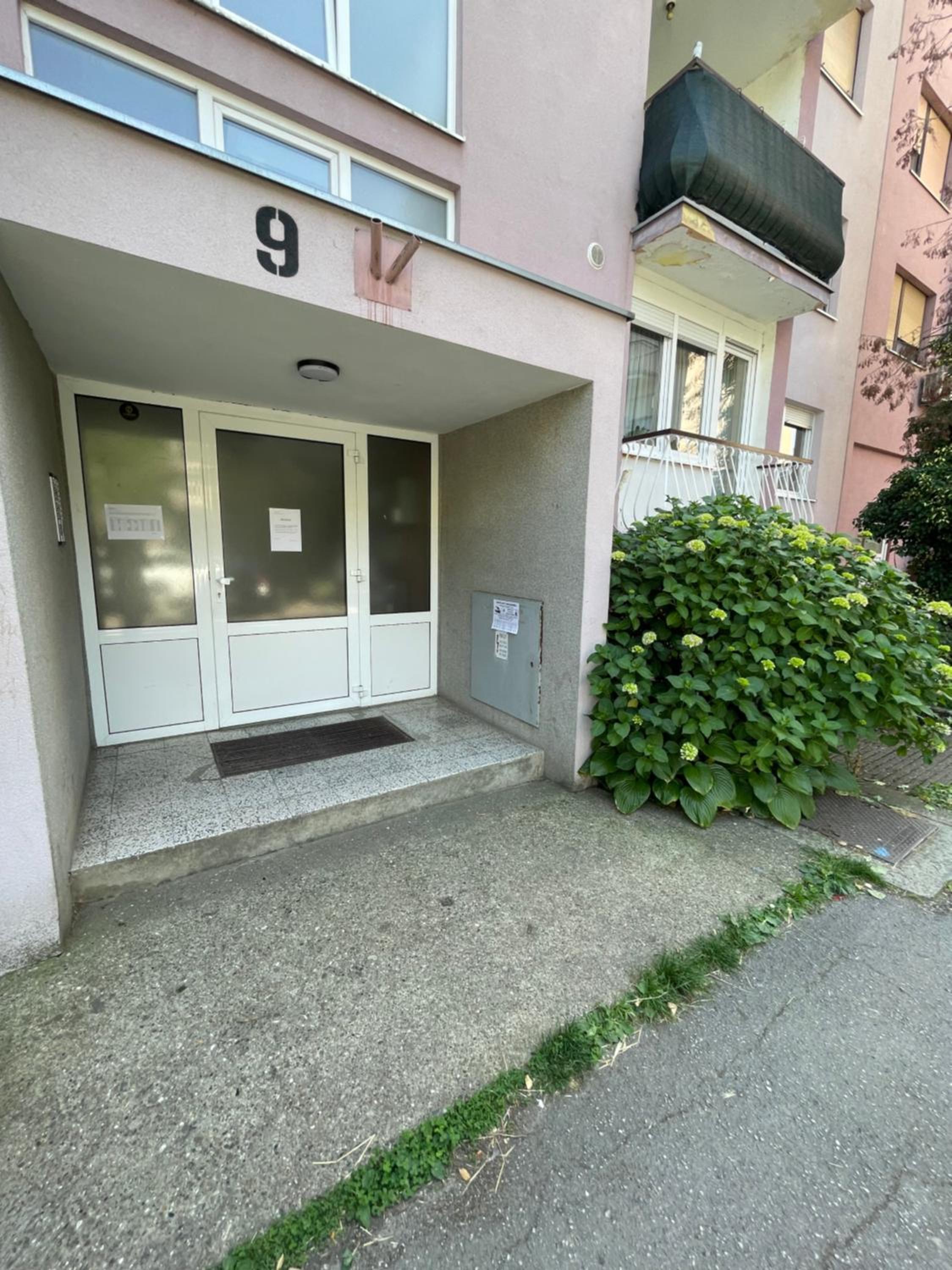 Hotel Comodo apartman Vinkovci - Image 1