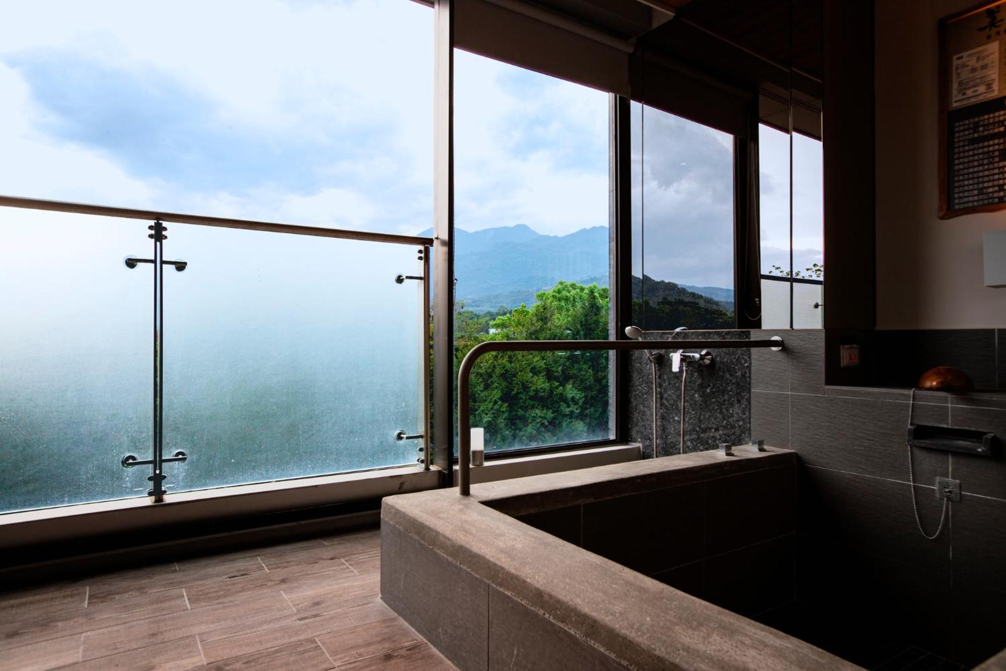 Chii Lih Resort