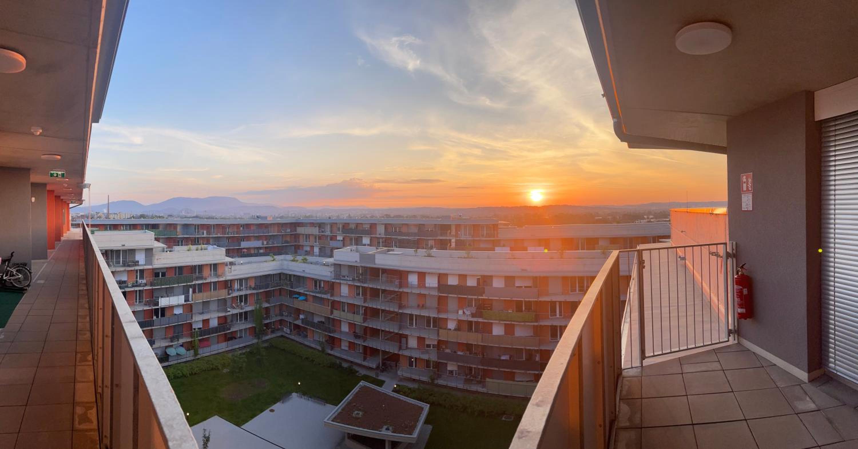 100 qm Penthouse, Self-Check-In, 2 Parkplätze