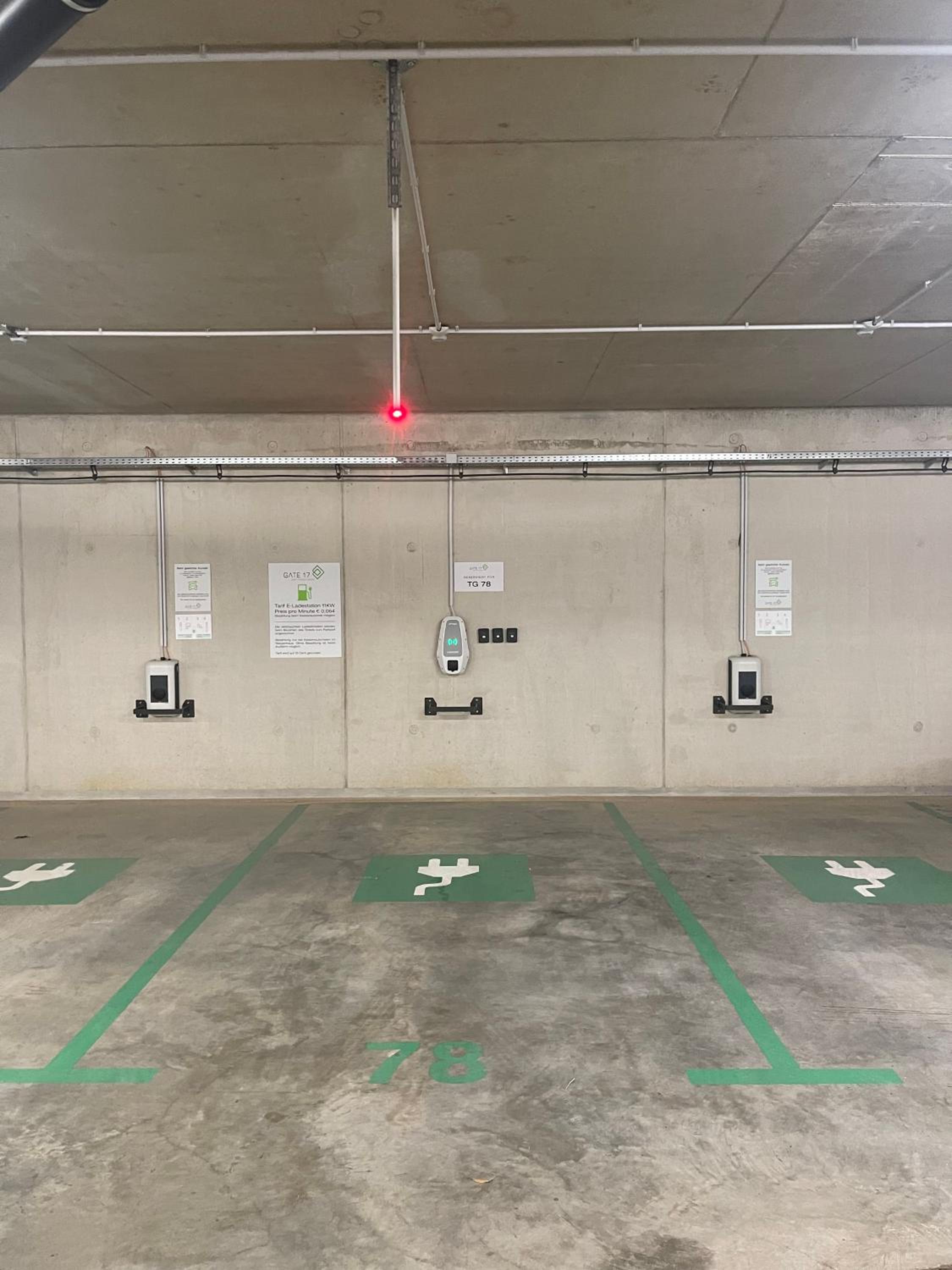 100 qm Penthouse, Self-Check-In, 2 Parkplätze
