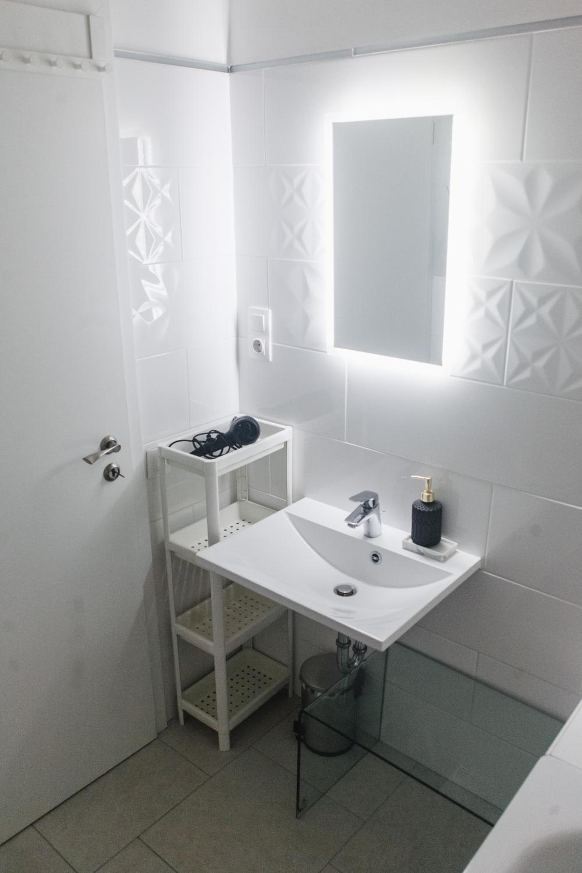 Rumy Design Apartment