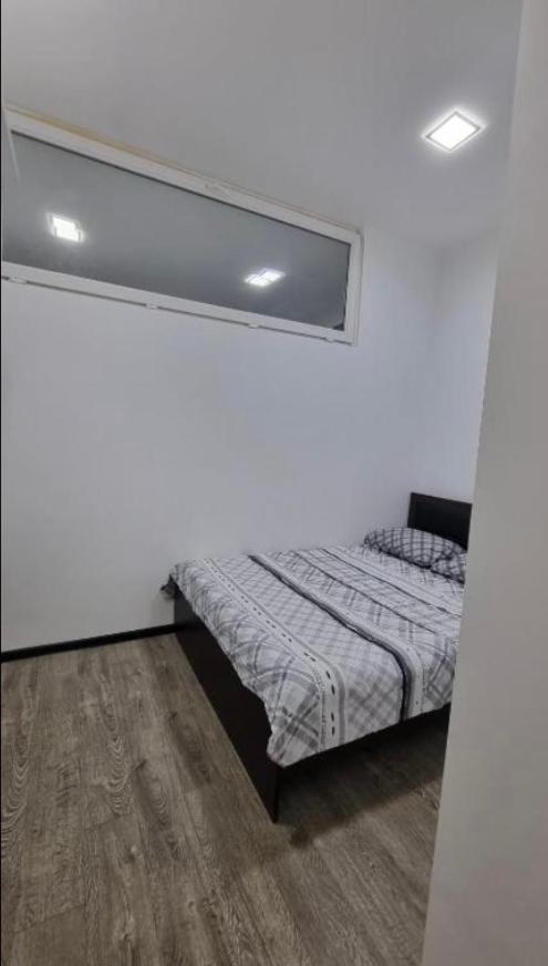 3 room apartment with sea view view 2