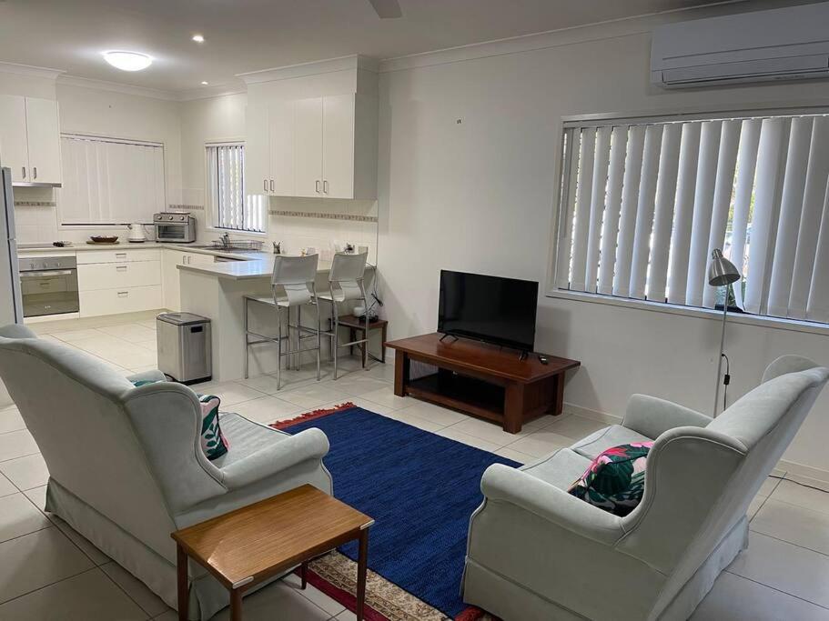 Georgina Townhouse