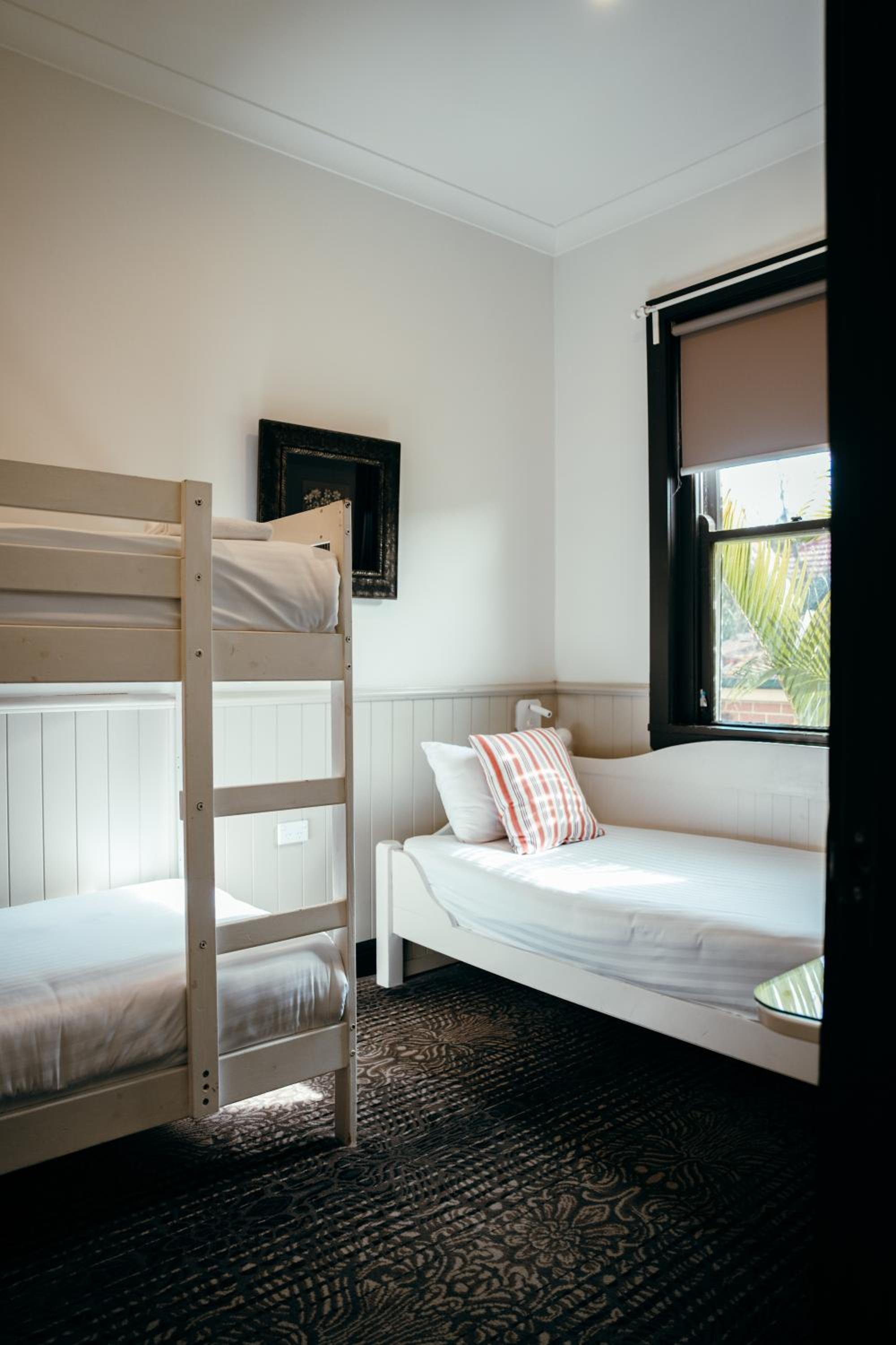 Cremorne Point Manor