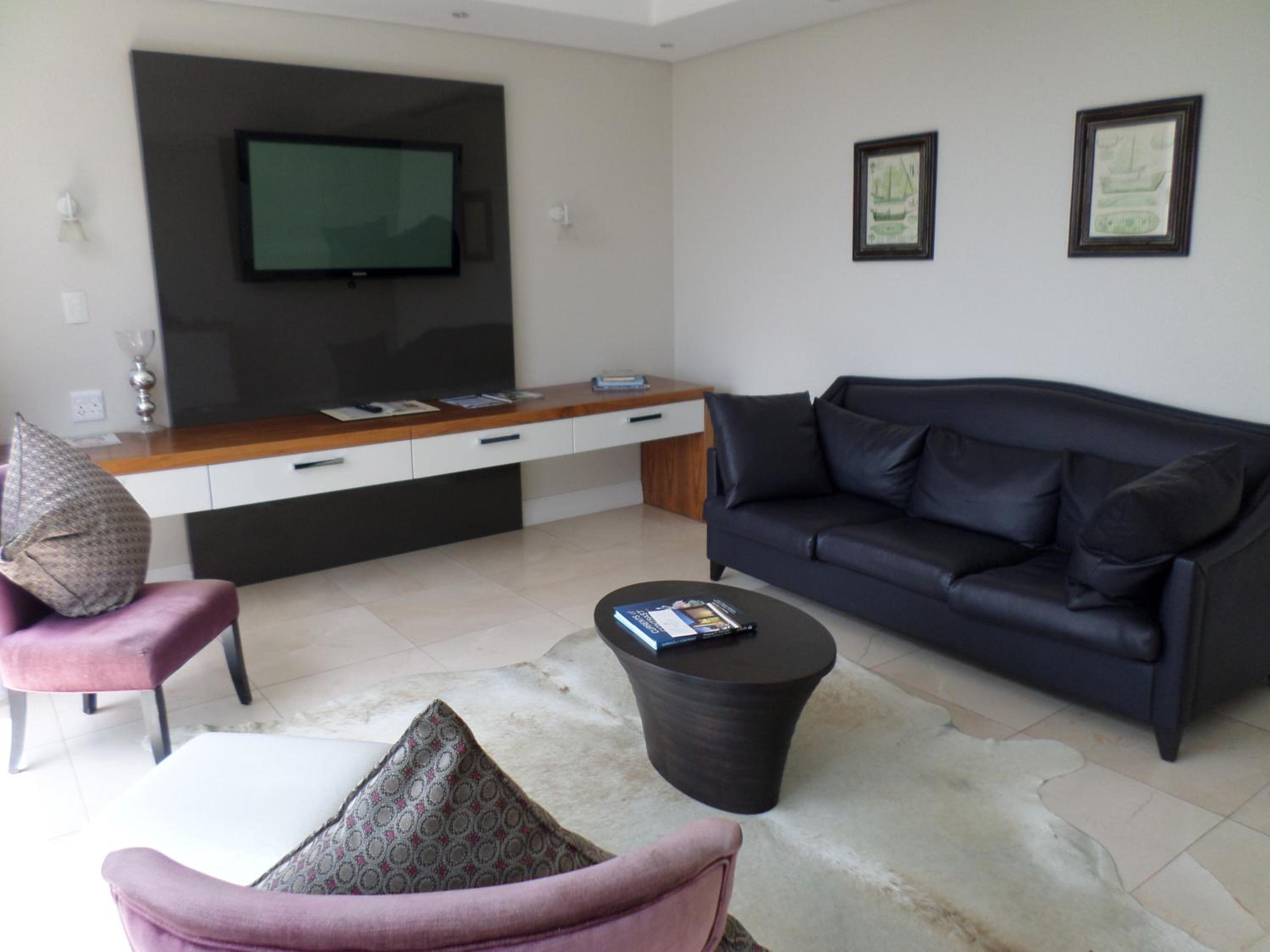 Port Elizabeth Vacations - Isango Gate - Property Image 1