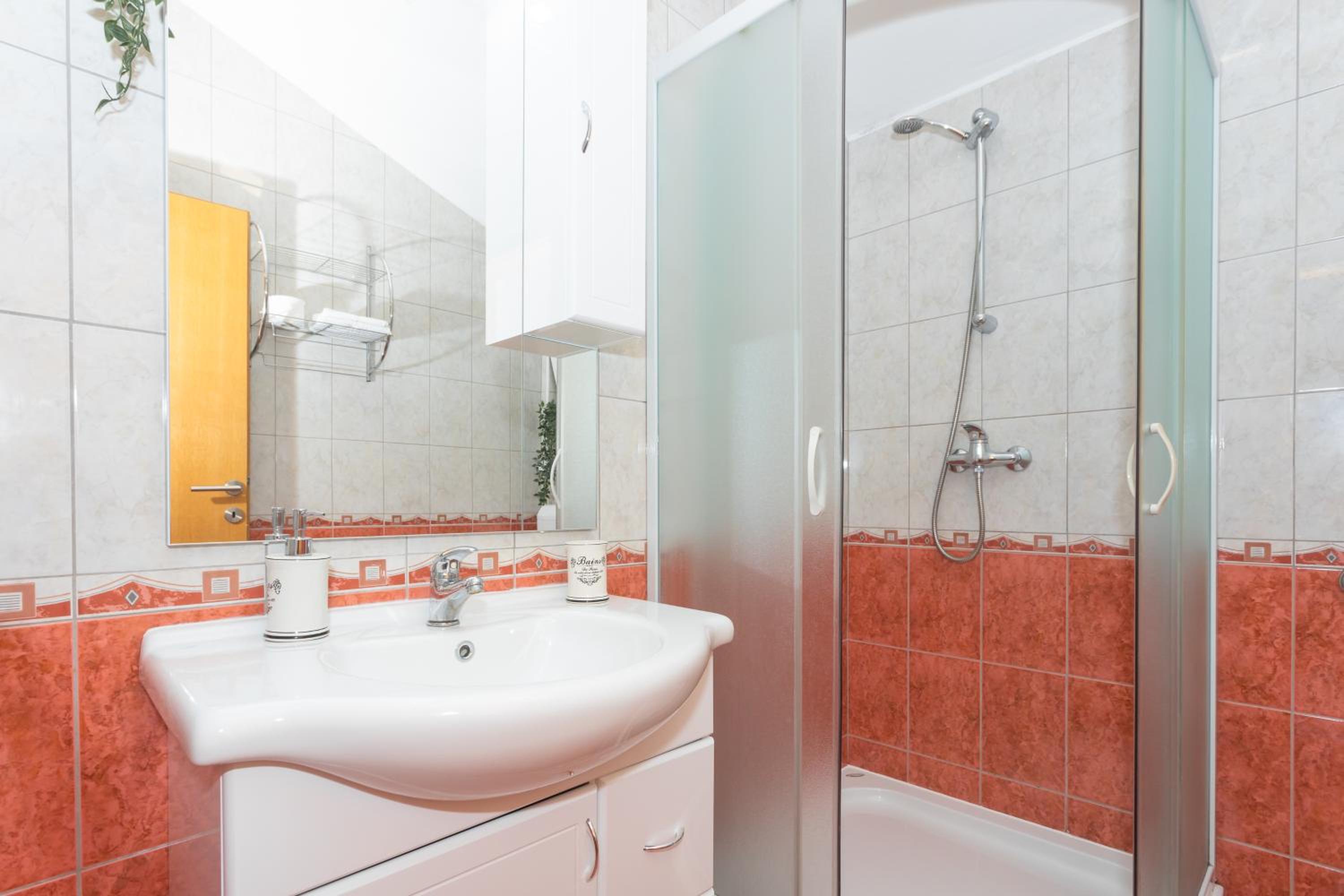 Apartments Klaudia Čista Velika