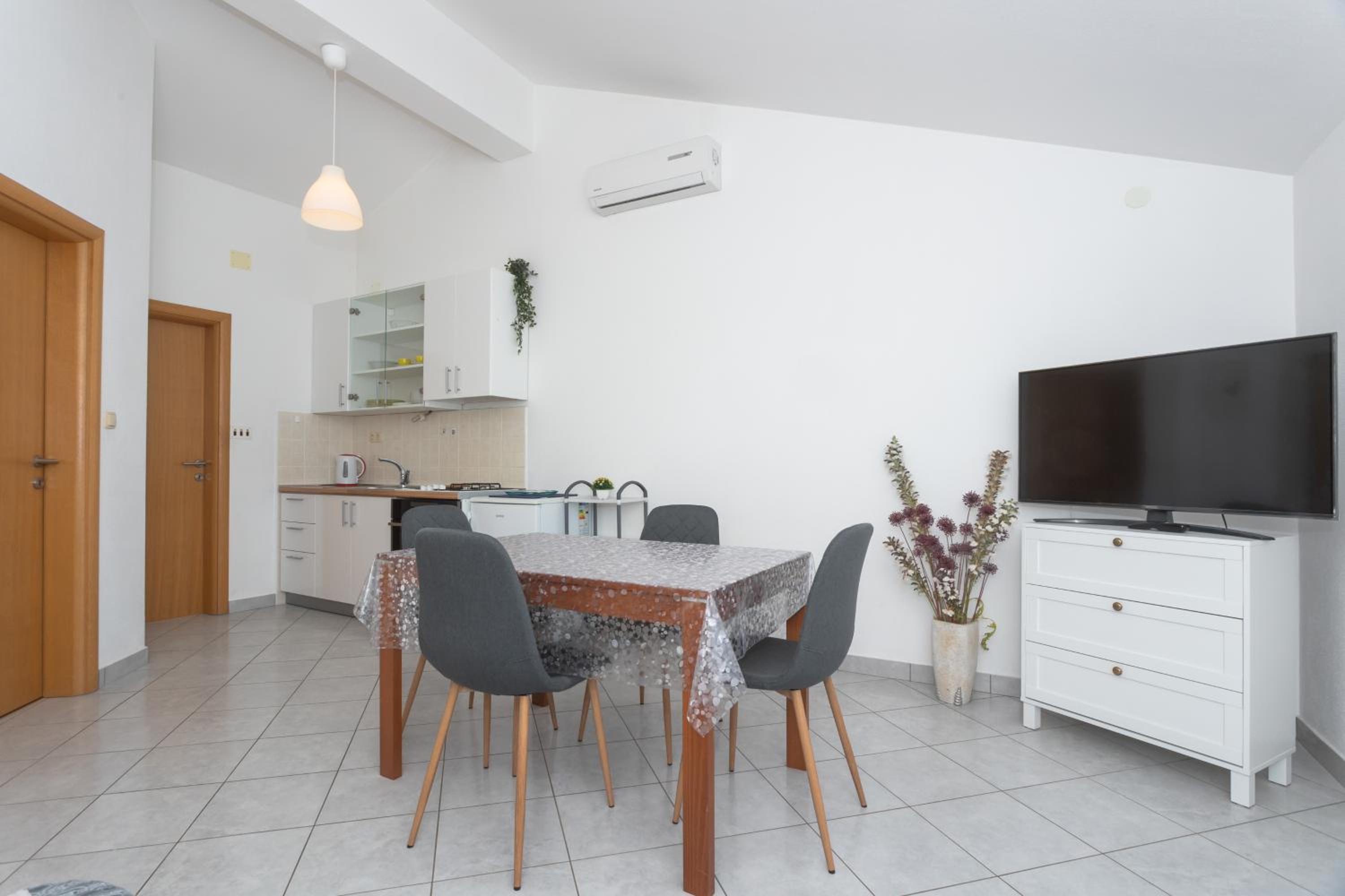 Apartments Klaudia Čista Velika