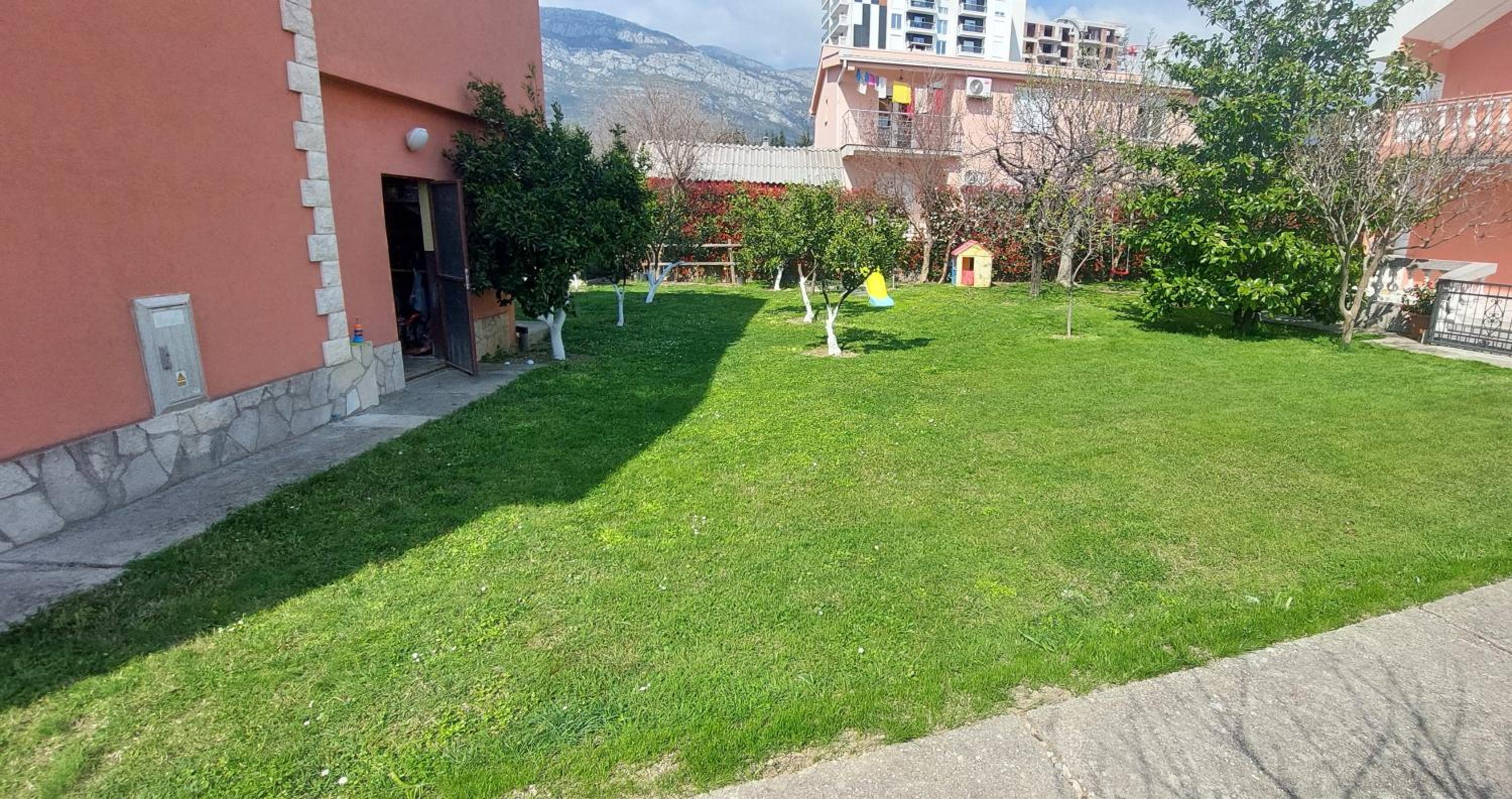 Apartment Diki