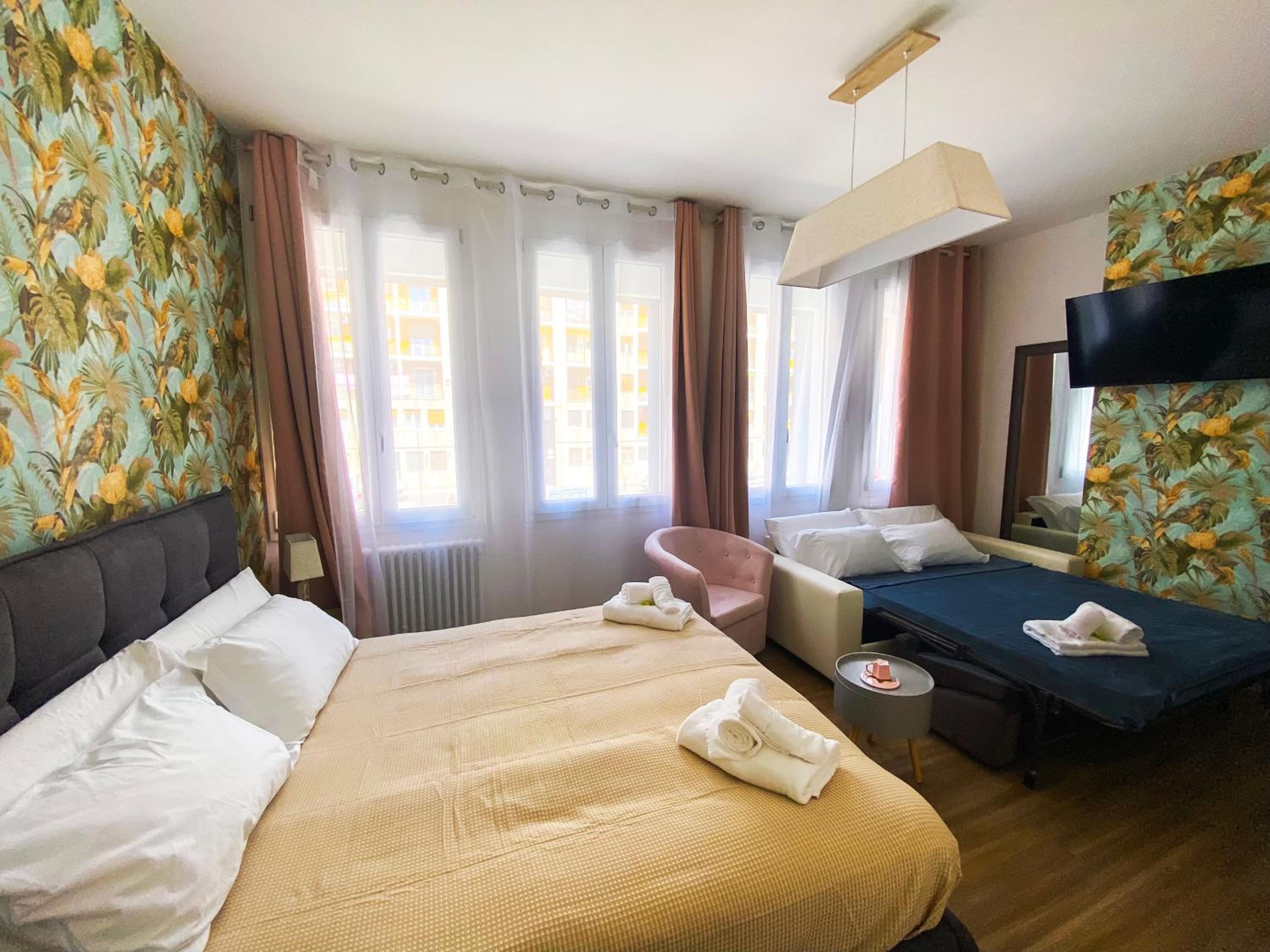 hotel room