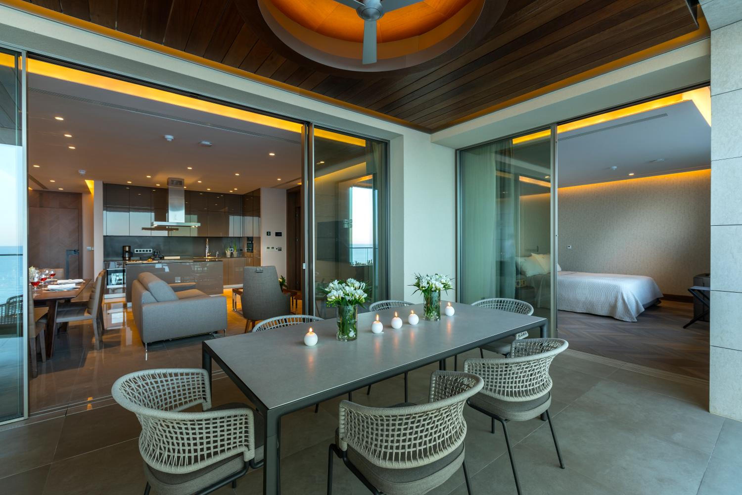 Balcony & Terrace