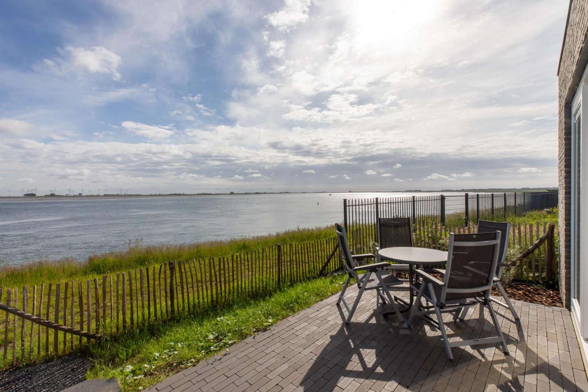 Vakantiewoning aan het strand - tuin en terras met haven- & zeezicht - Vista Maris - Nr 14 view 2
