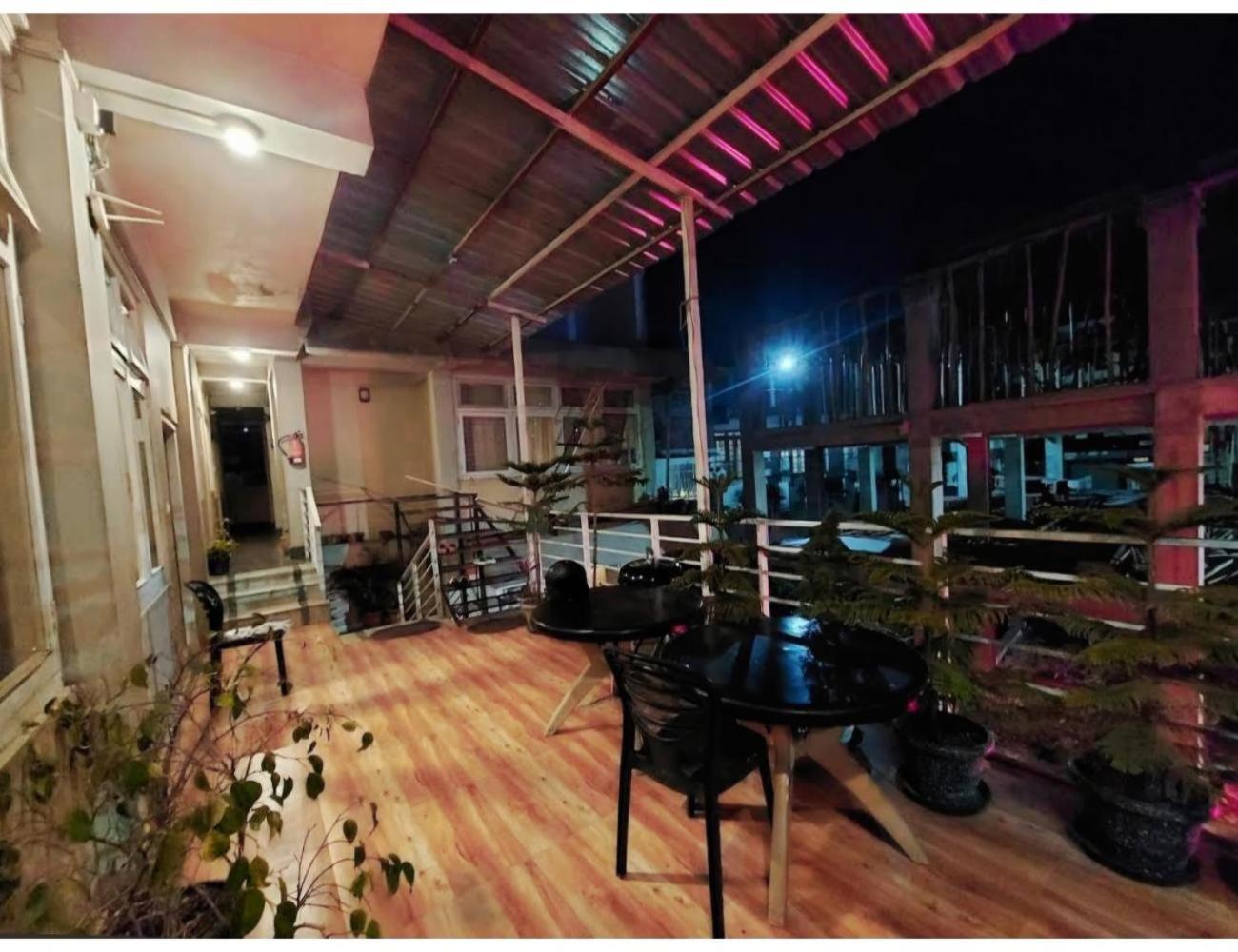 Stone Crest Homestay,Shillong