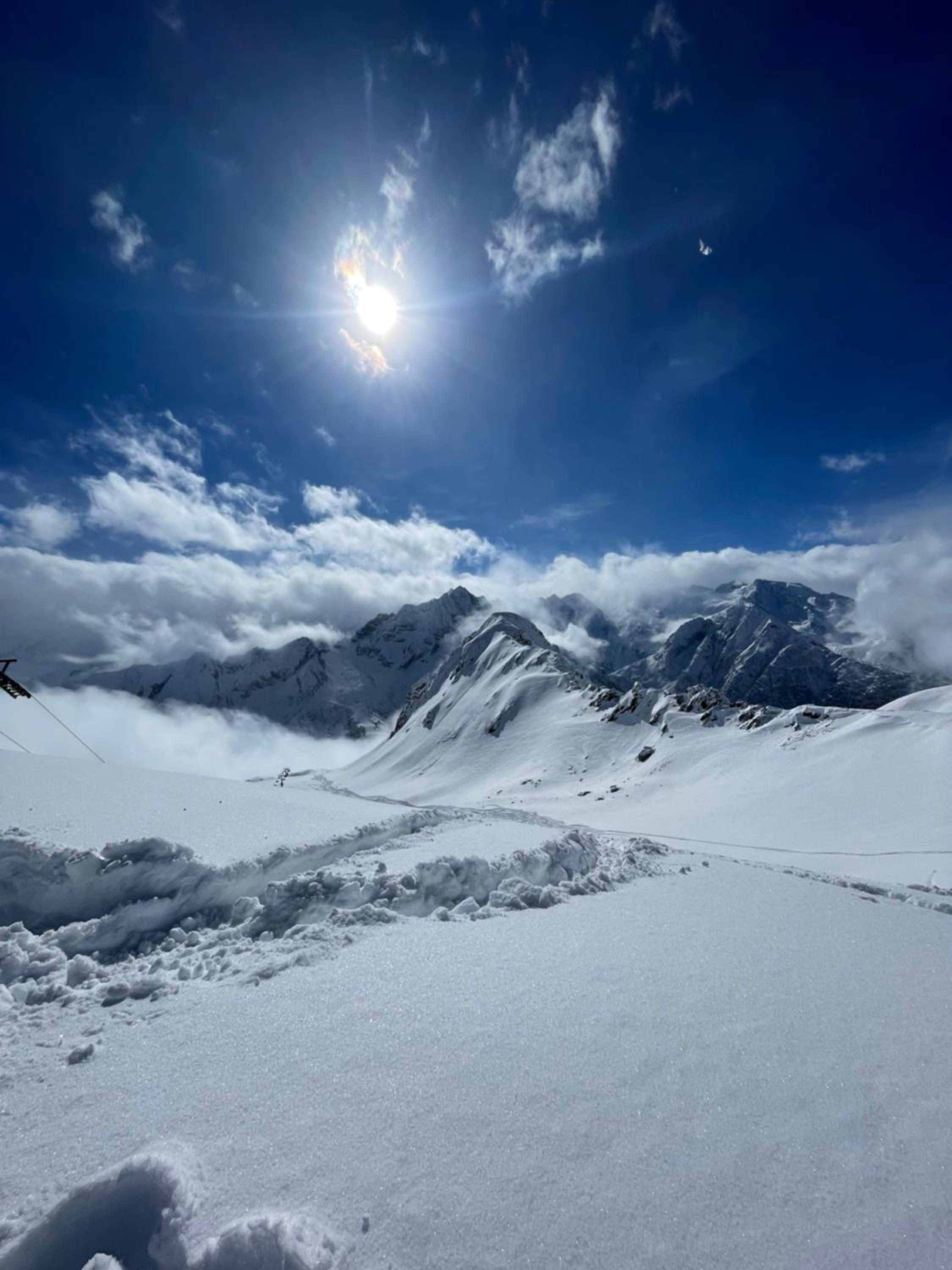 Tonale Ski-in AlpView Studio view 4