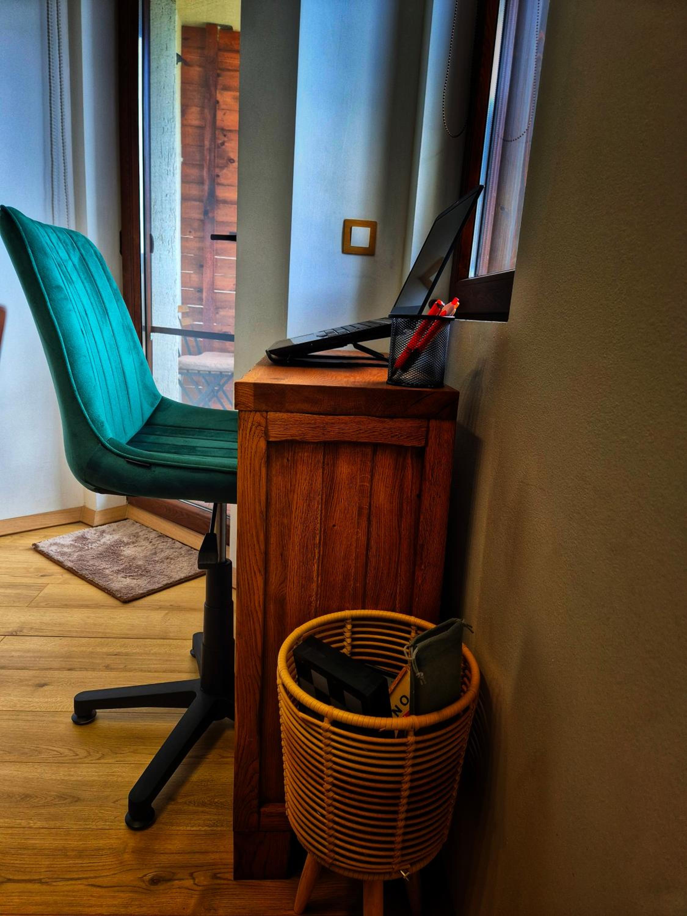 Wooden Paradise Apartment next to Gondola