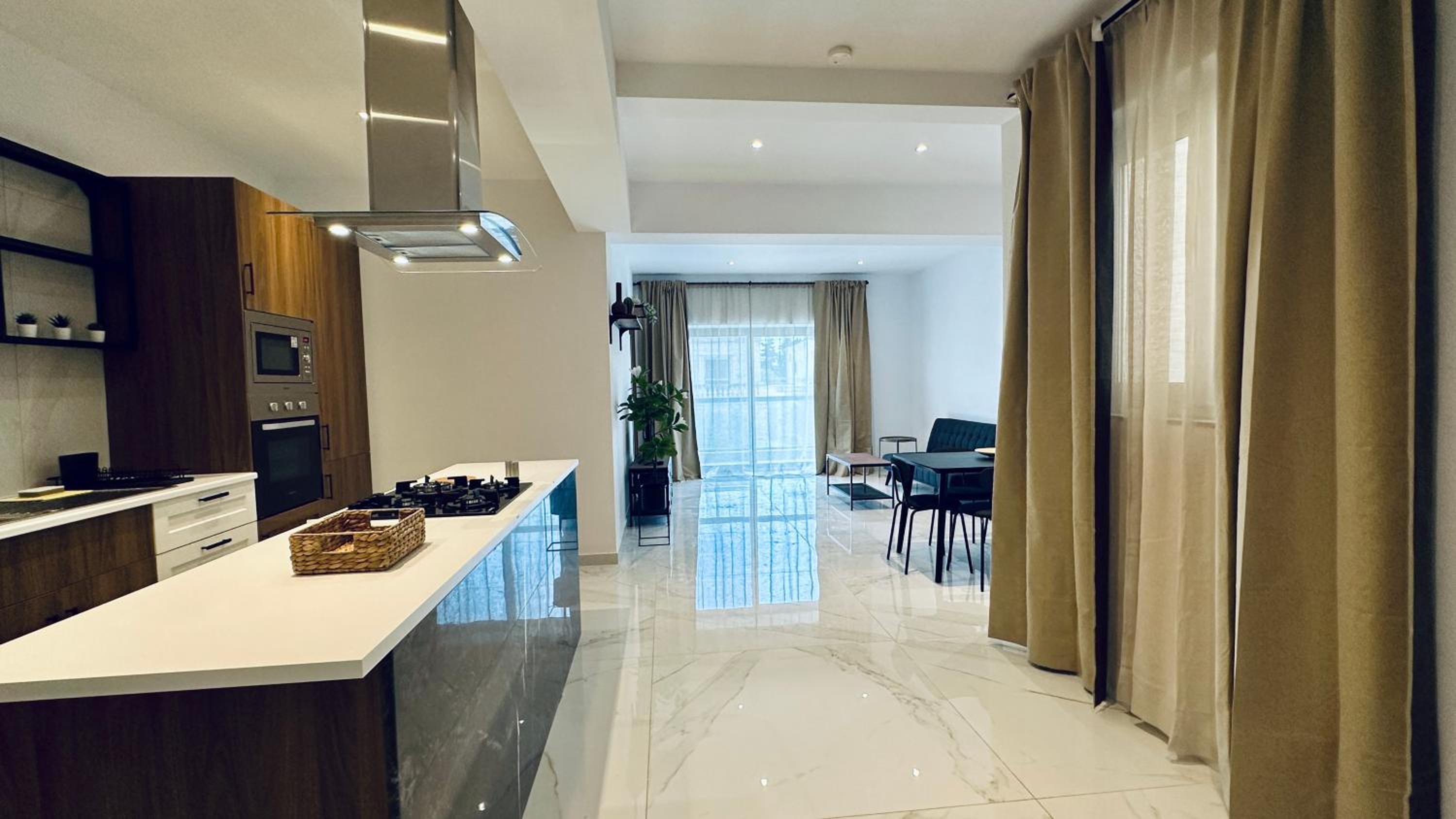 Pauliz Apartments