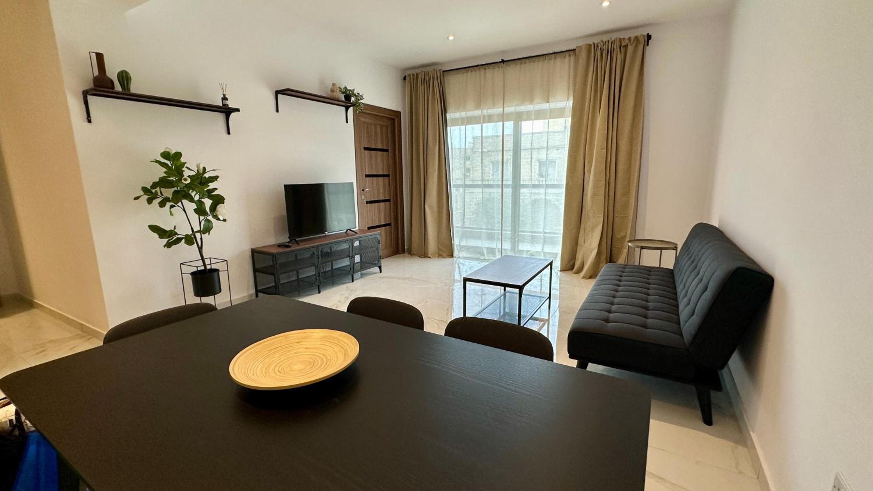 Pauliz Apartments