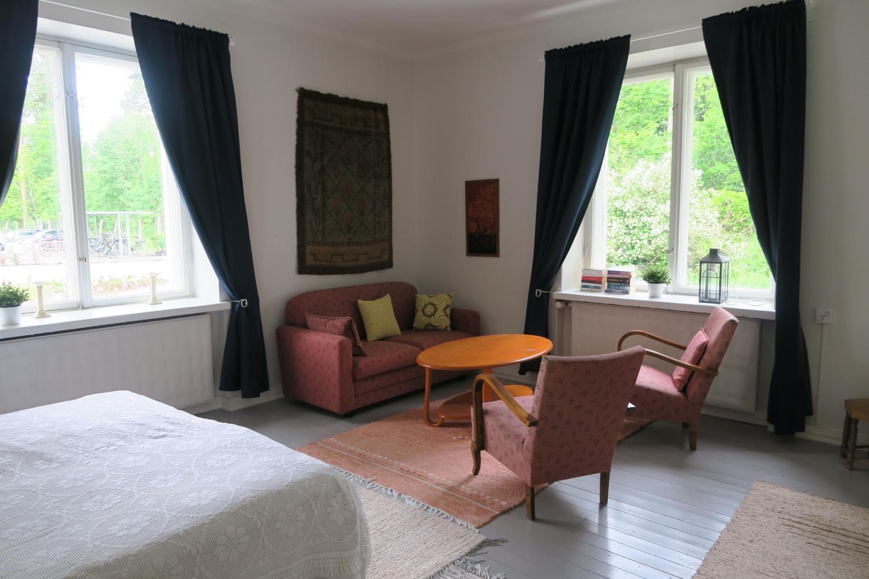 Knipnäs Rosengarden