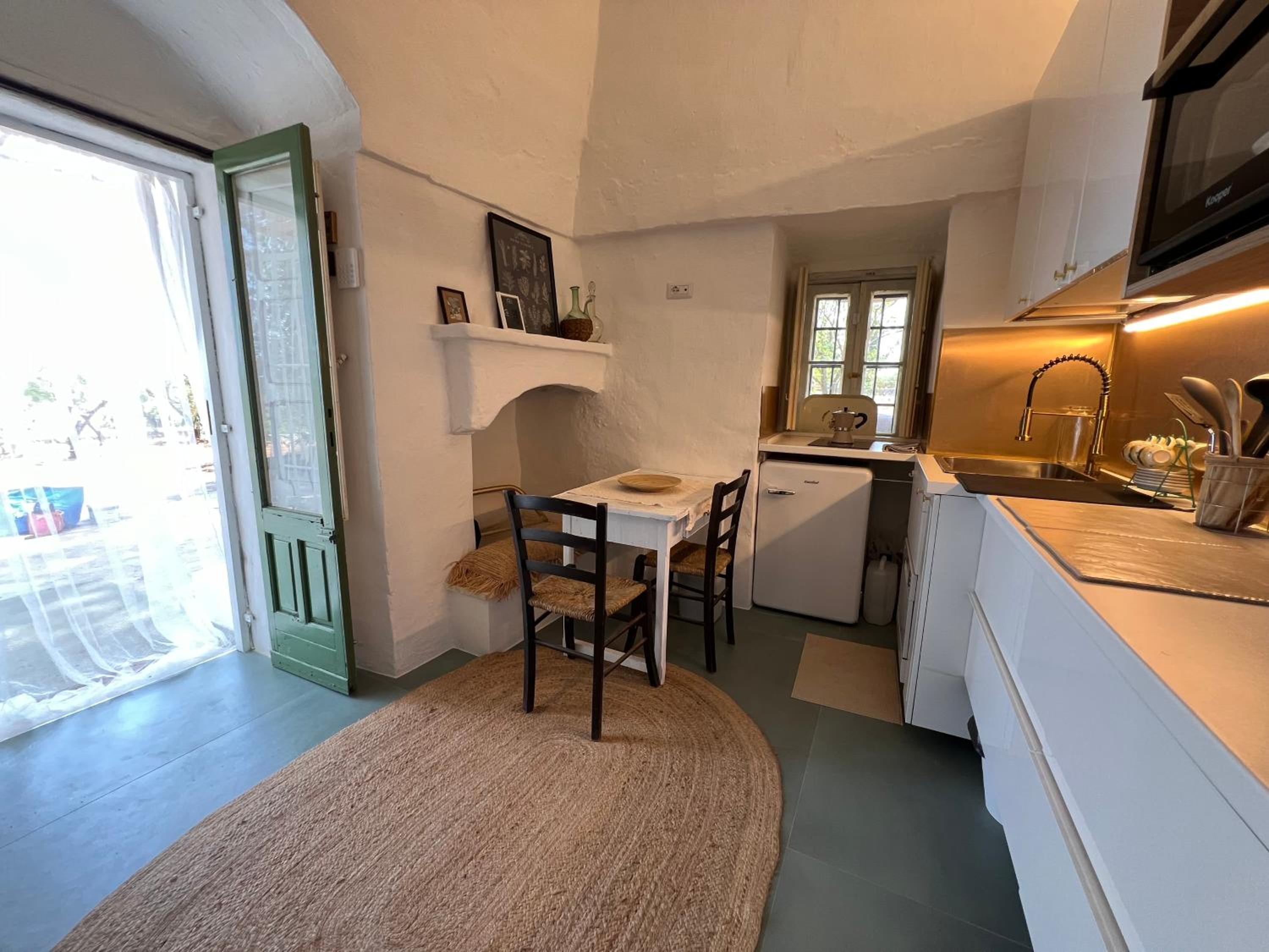Romantica Villa in Contrada Ulmo view 4