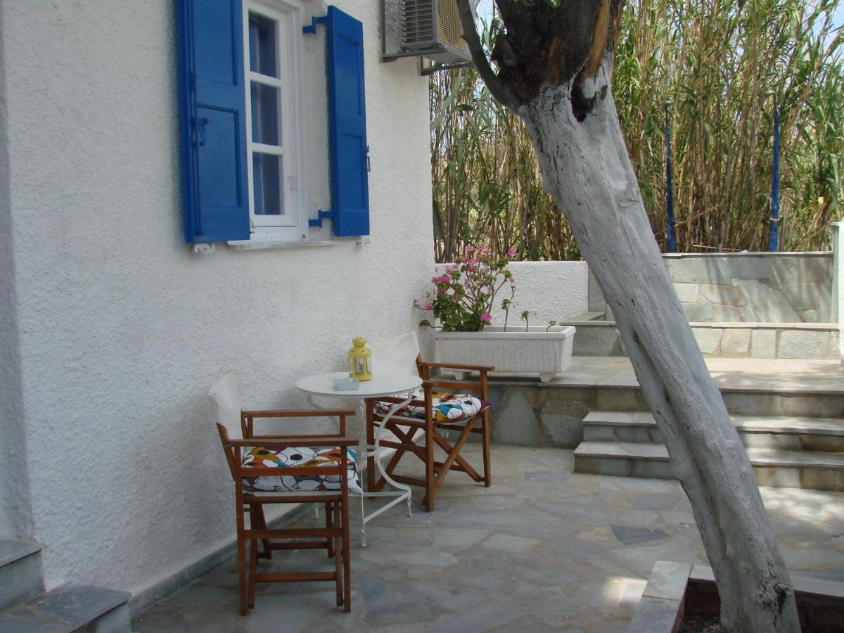 Aegialis Studios & Rooms