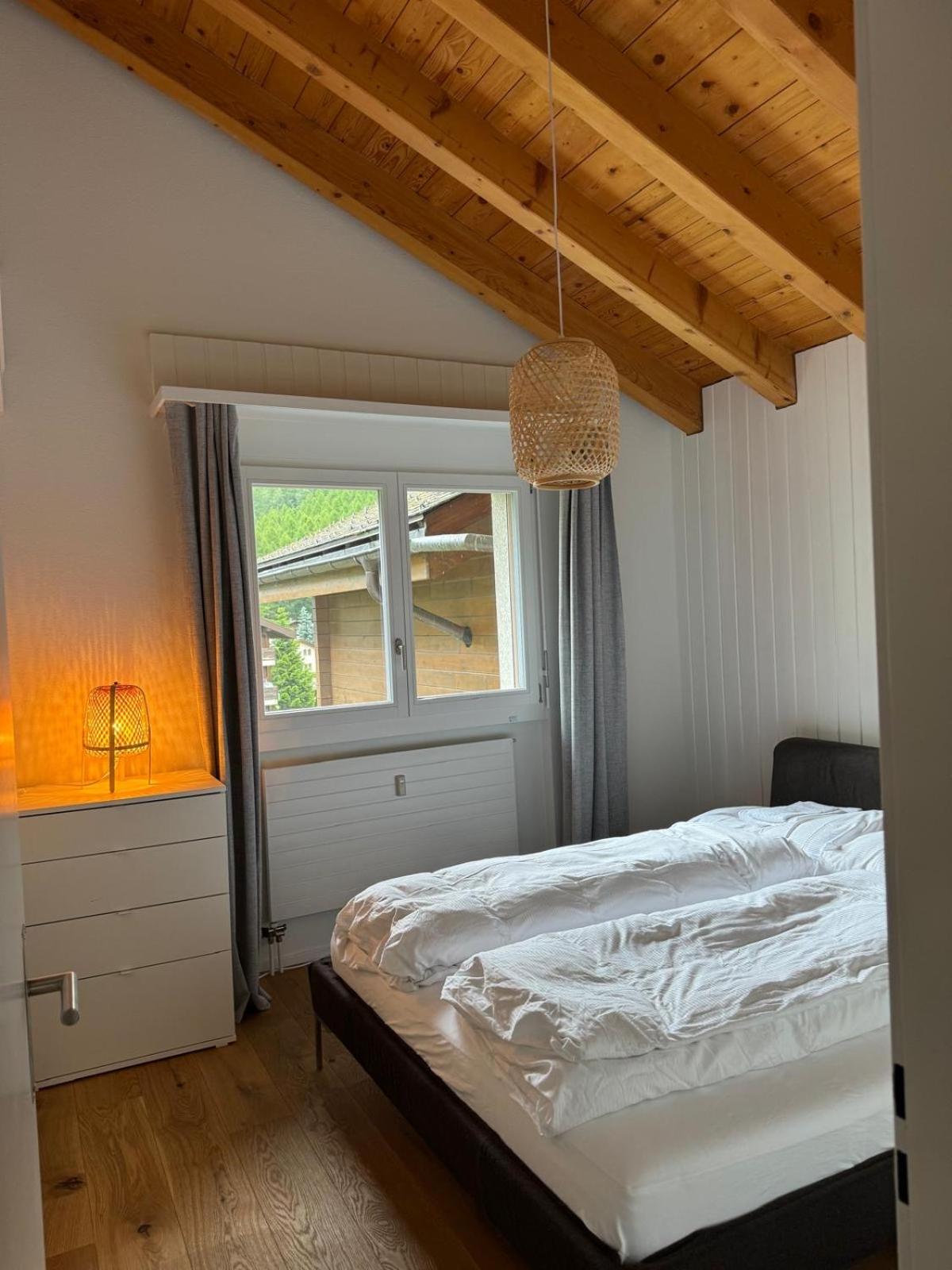 Moderne Dachwohnung Nähe Zermatt mit Balkon