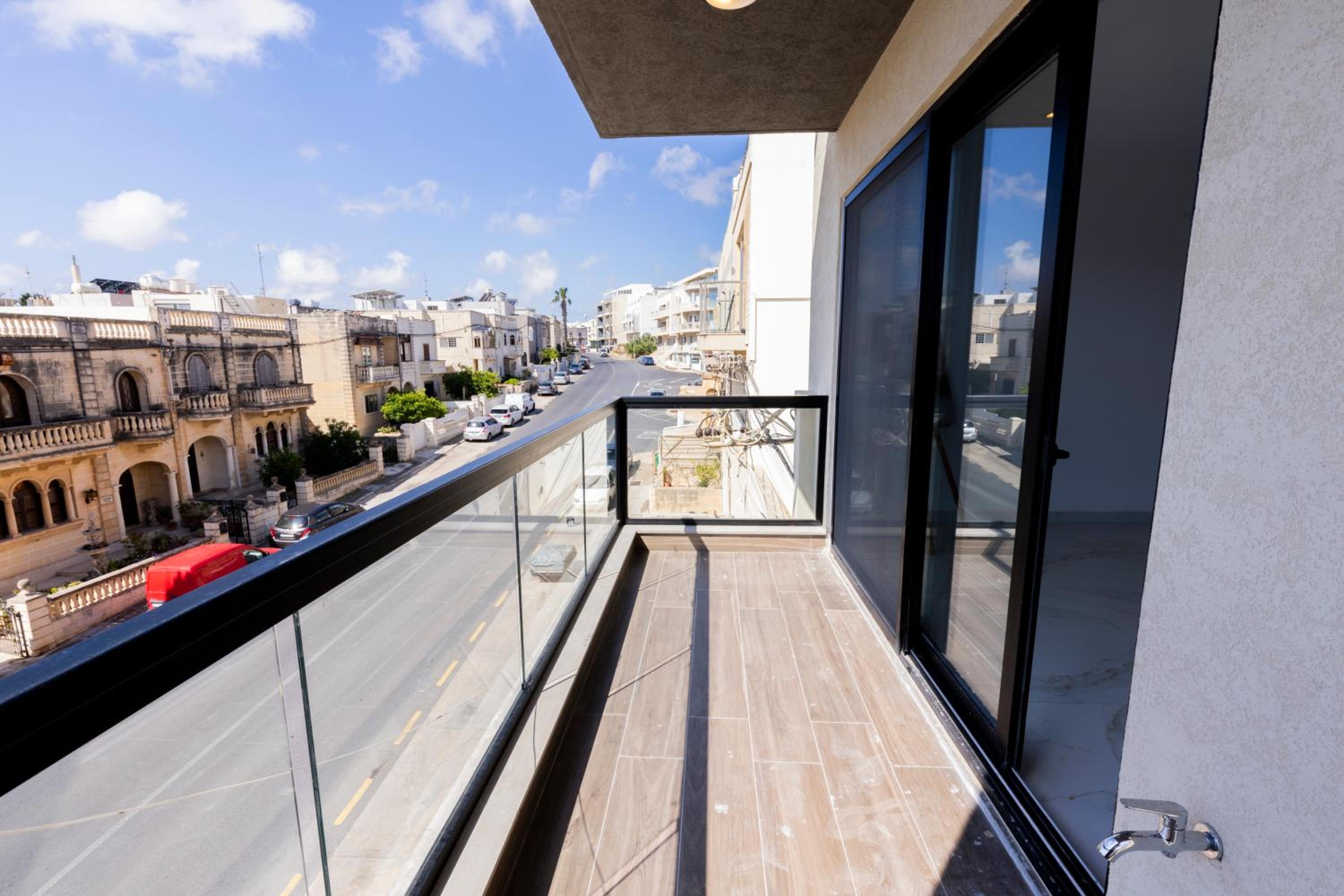 Pauliz Apartments