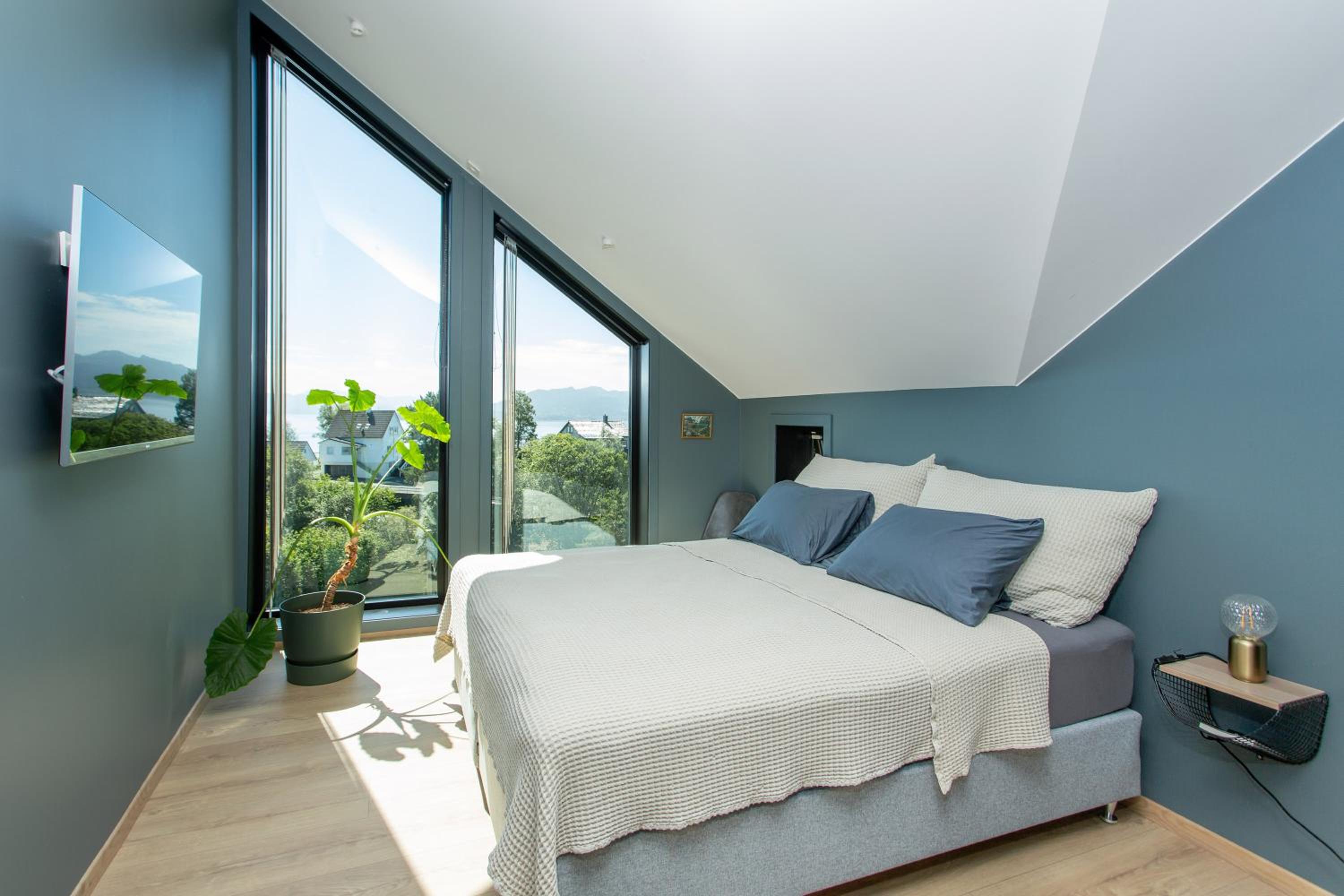 Central Sea View Villa view 4