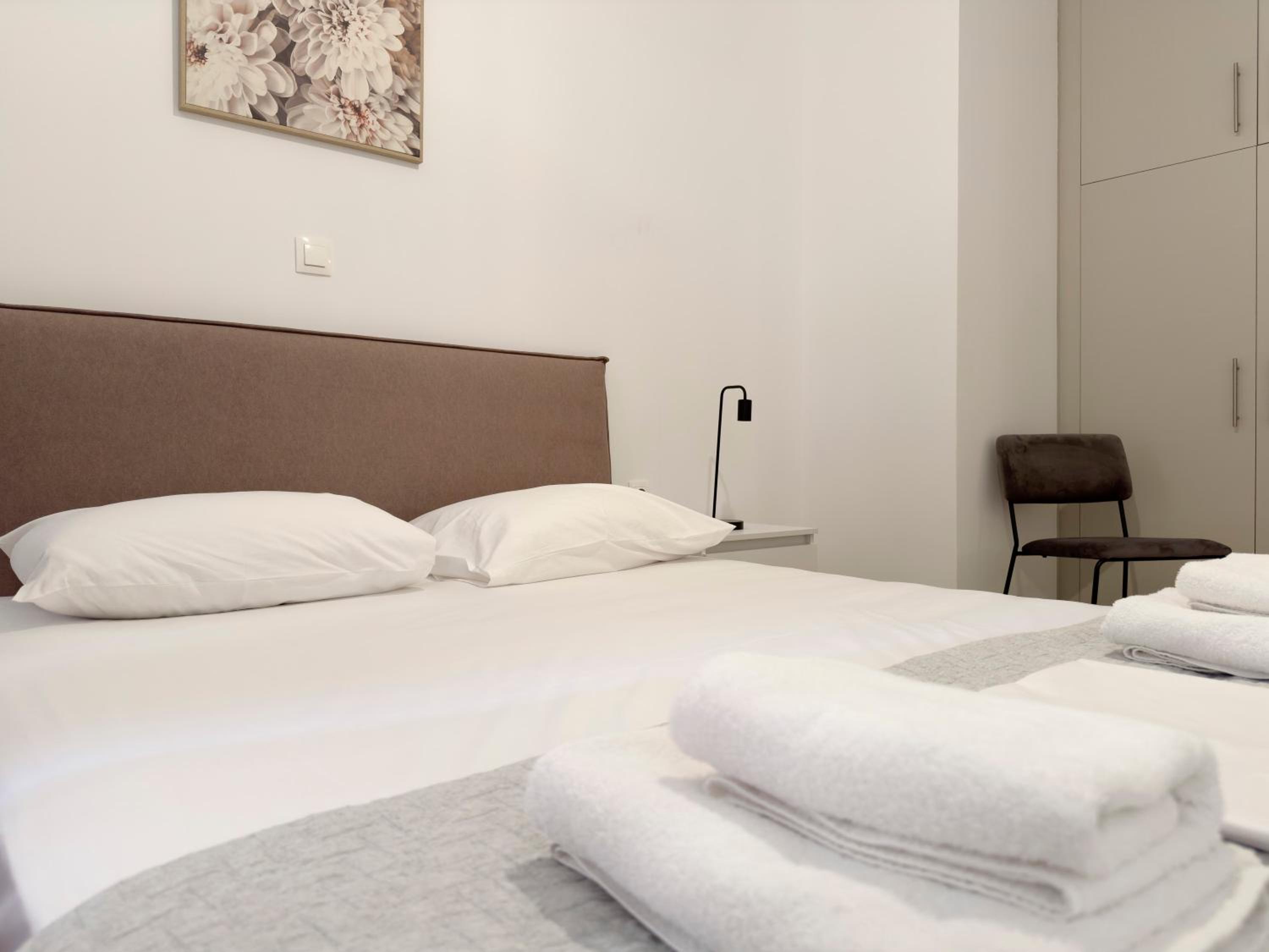 Glenvar Heights I2 90 sqm cozy apt in Paleo Faliro