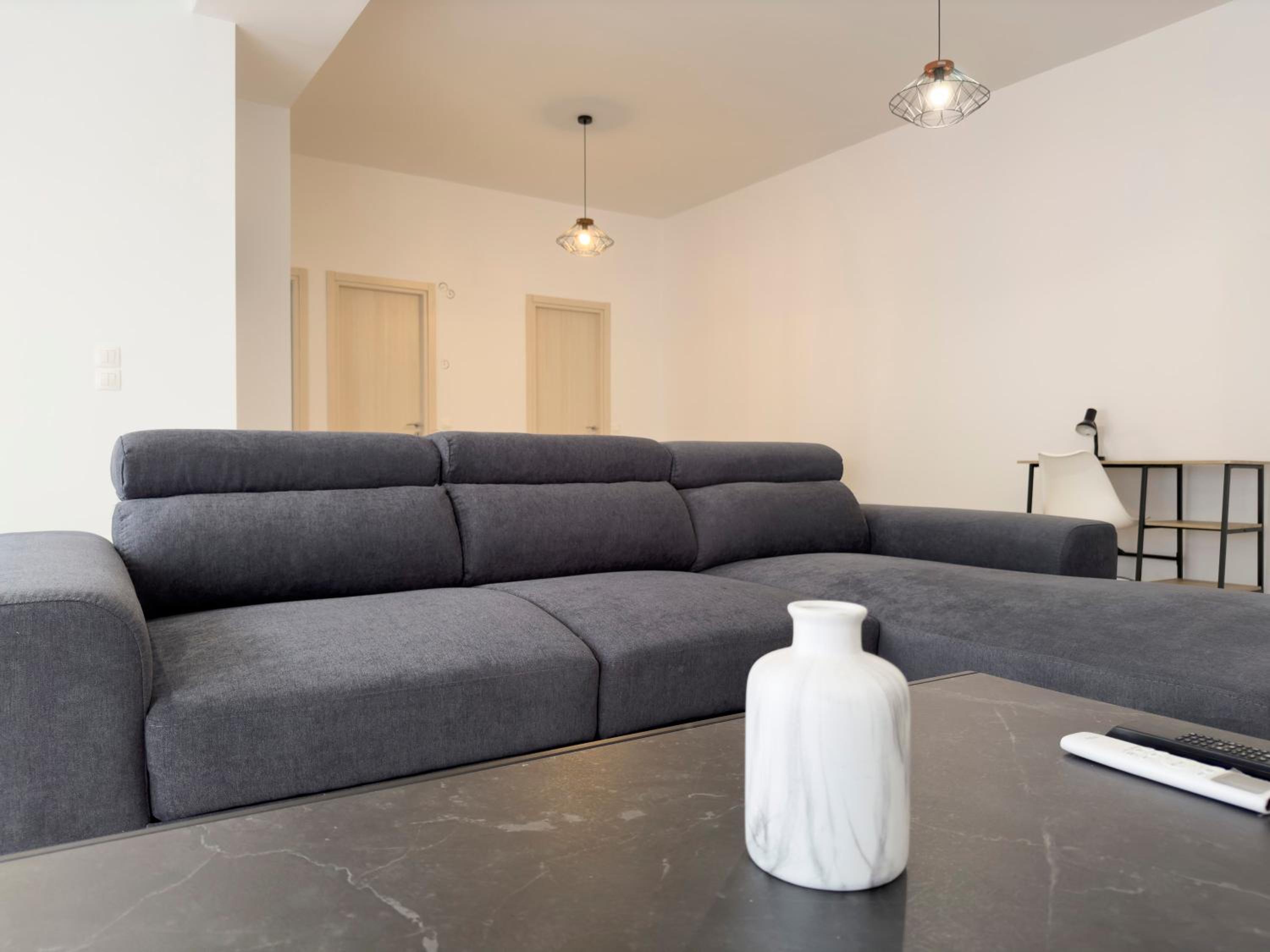 Glenvar Heights I2 90 sqm cozy apt in Paleo Faliro