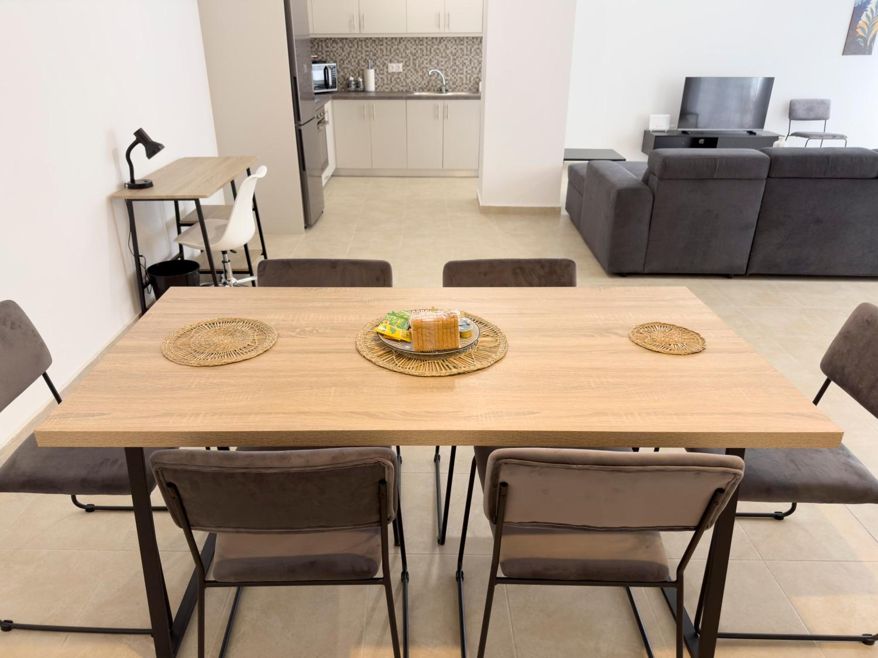 Glenvar Heights I2 90 sqm cozy apt in Paleo Faliro