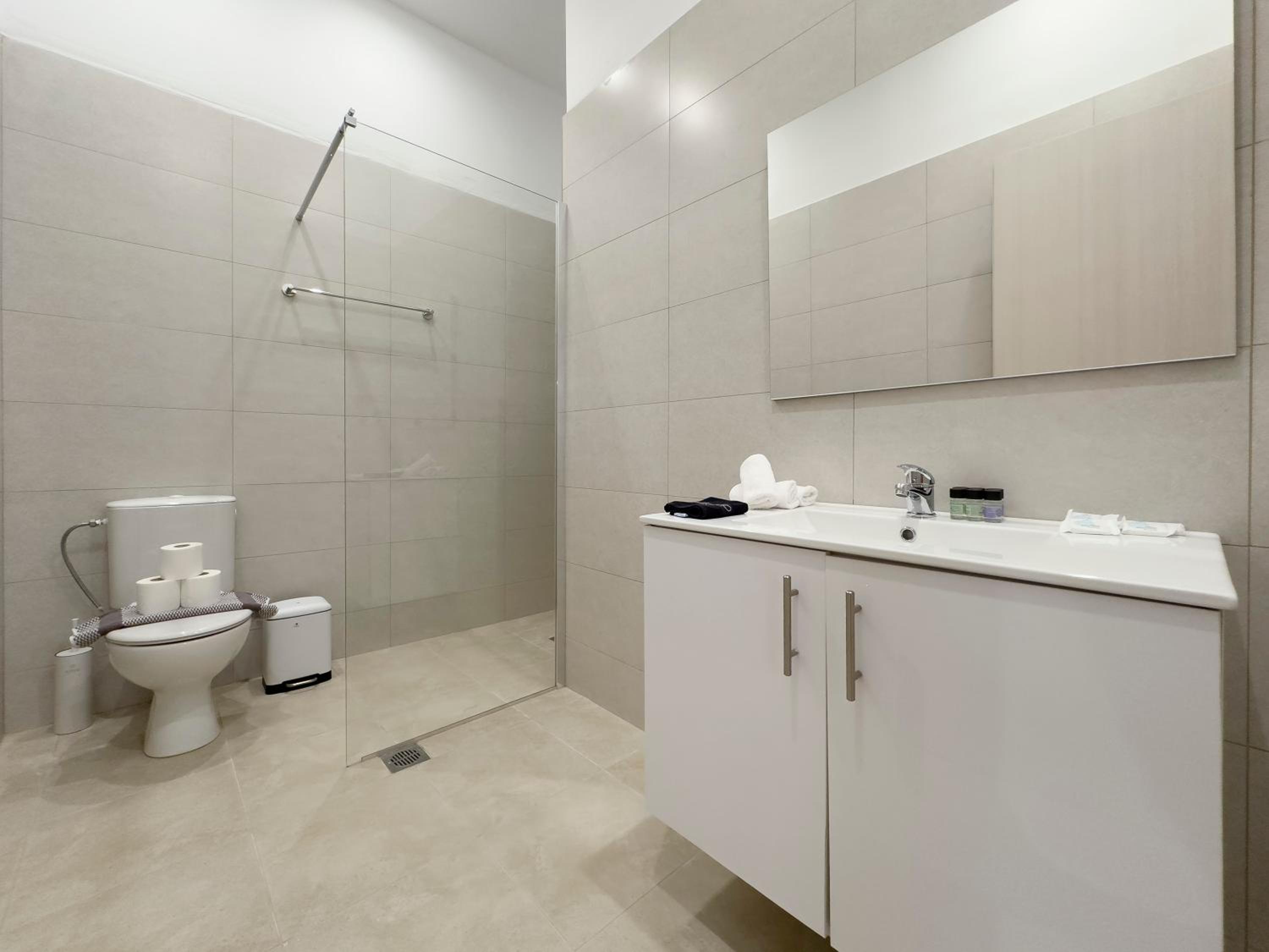 Glenvar Heights I2 90 sqm cozy apt in Paleo Faliro