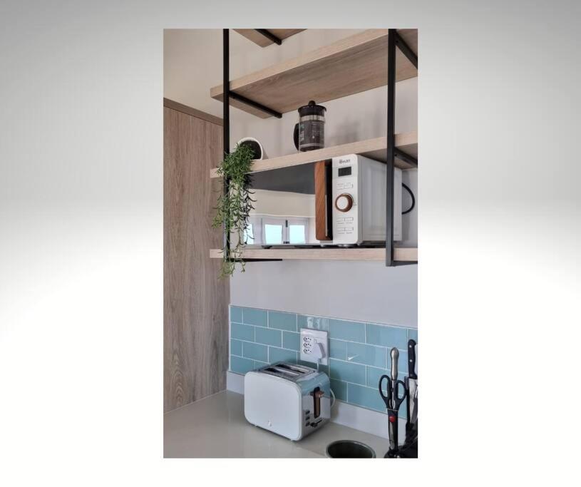 Shelley Point Estate Blue Avion Luxury Holiday Home Solar Powered