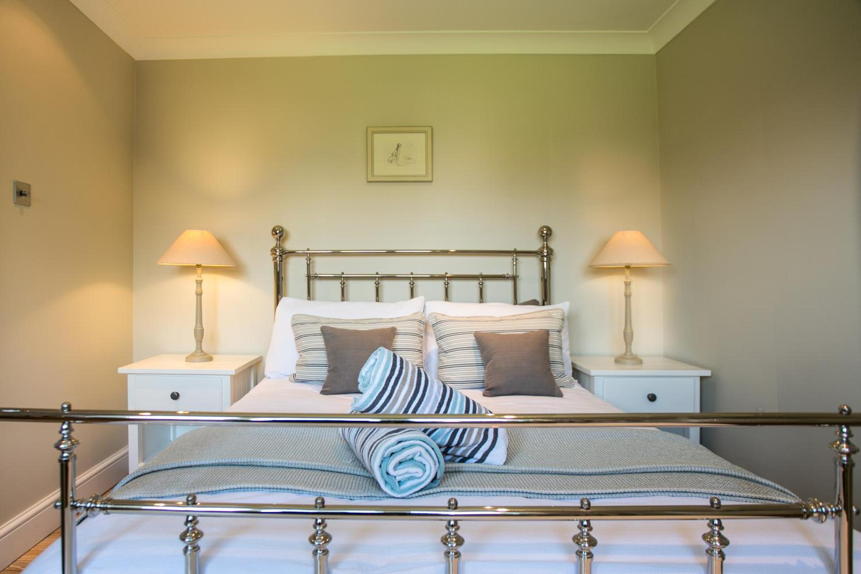 Sunshine - Beachfront home in Bracklesham Bay