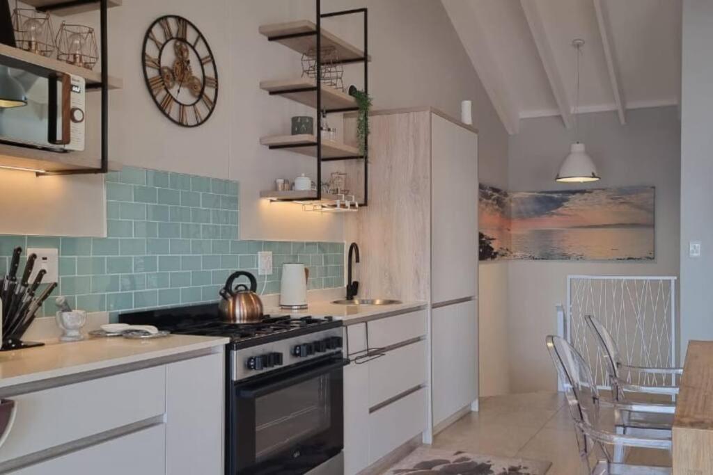 Shelley Point Estate Blue Avion Luxury Holiday Home Solar Powered