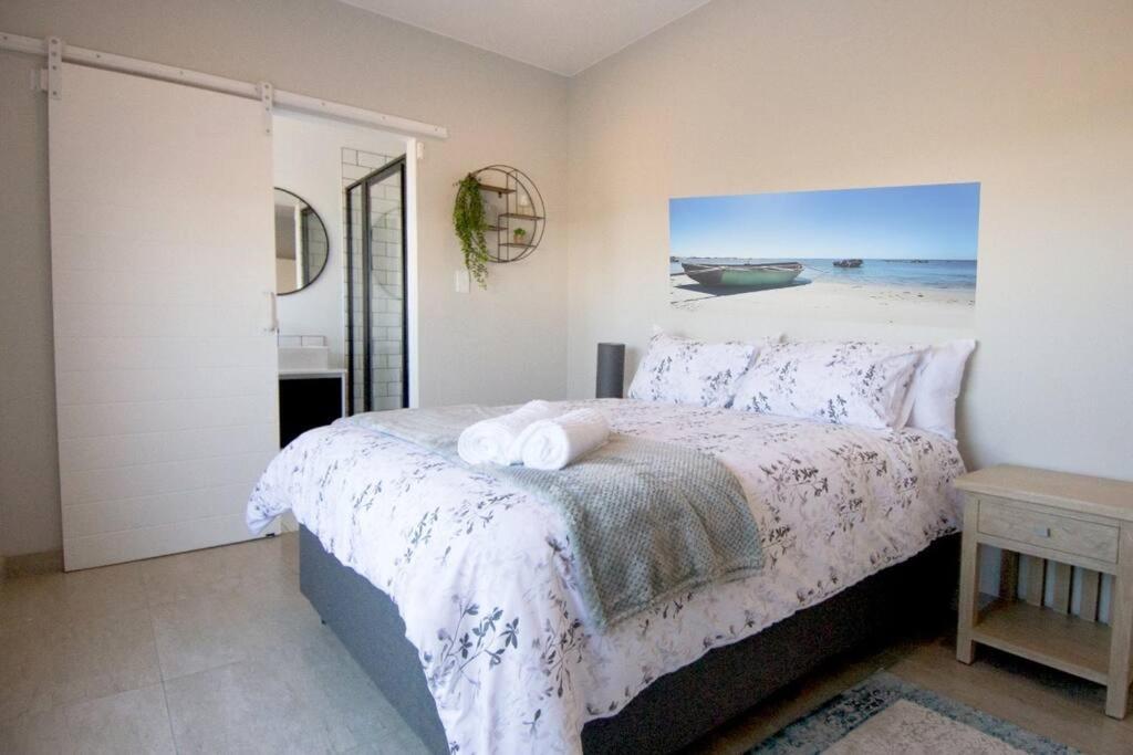 Shelley Point Estate Blue Avion Luxury Holiday Home Solar Powered