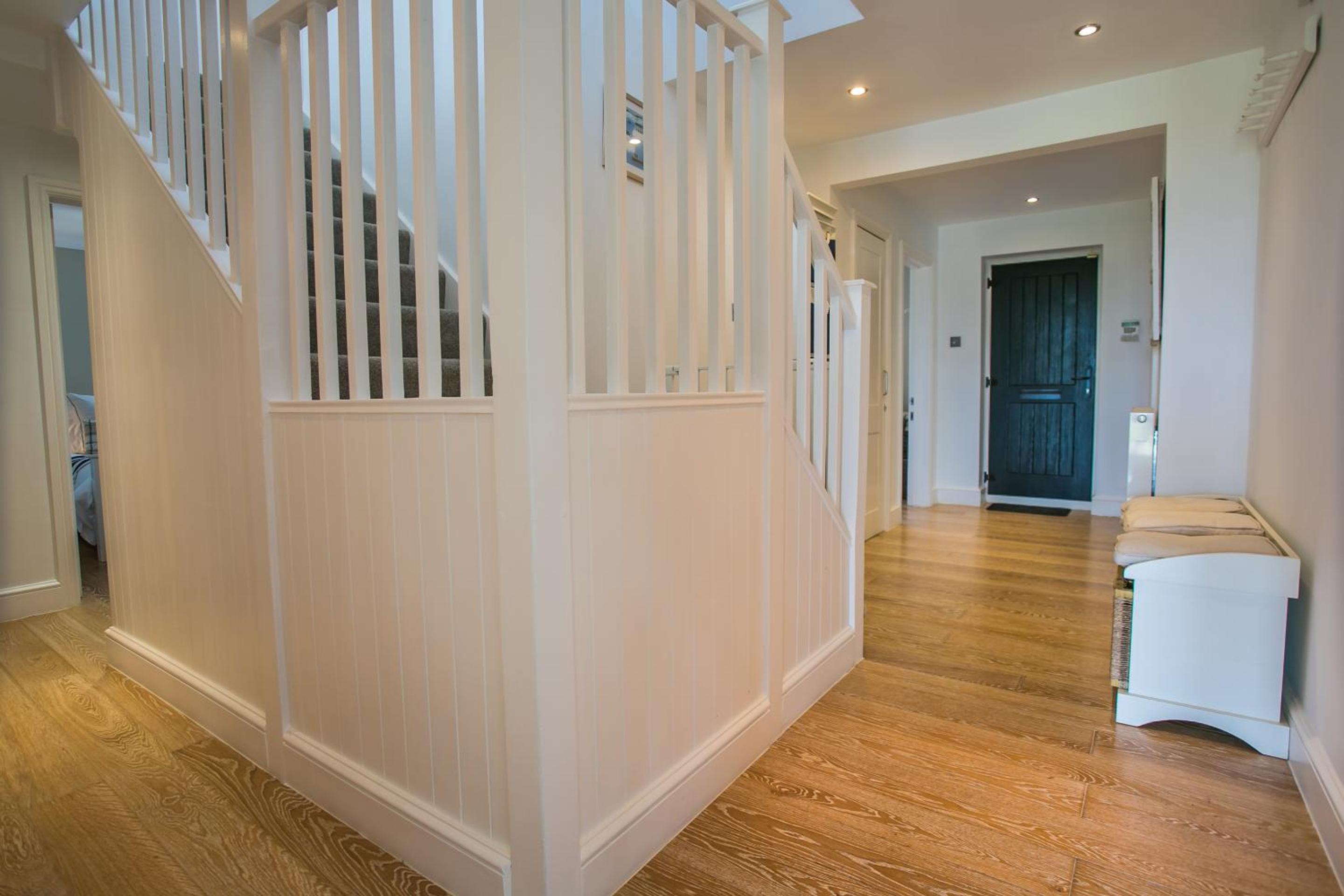 Sunshine - Beachfront home in Bracklesham Bay