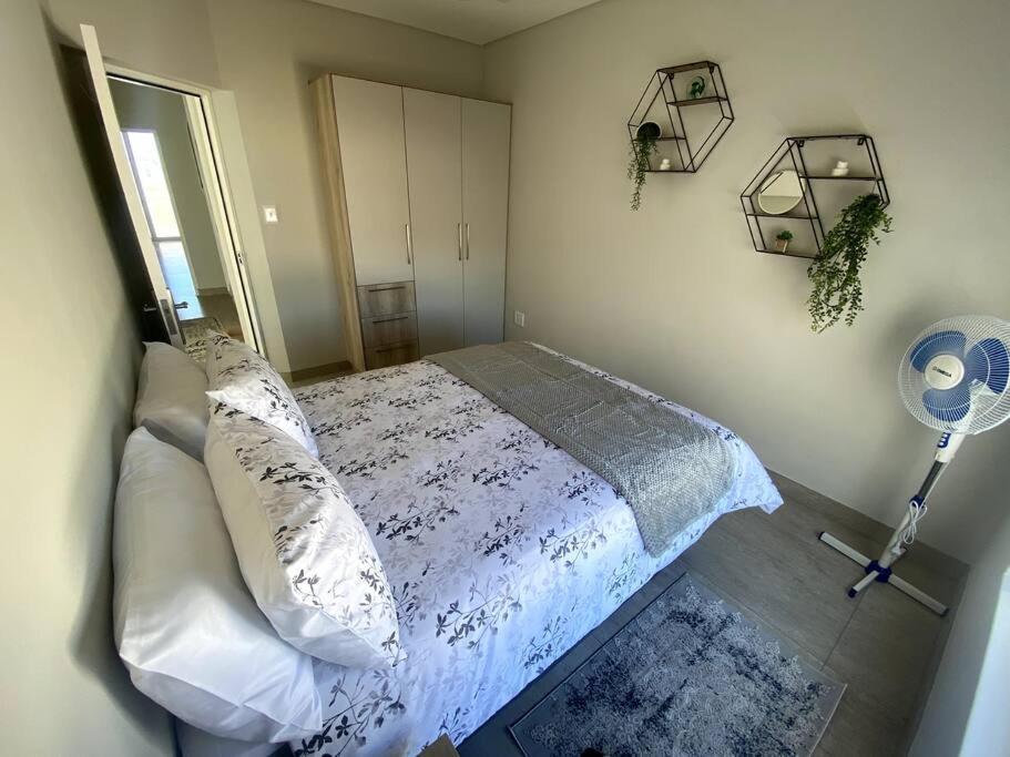 Shelley Point Estate Blue Avion Luxury Holiday Home Solar Powered