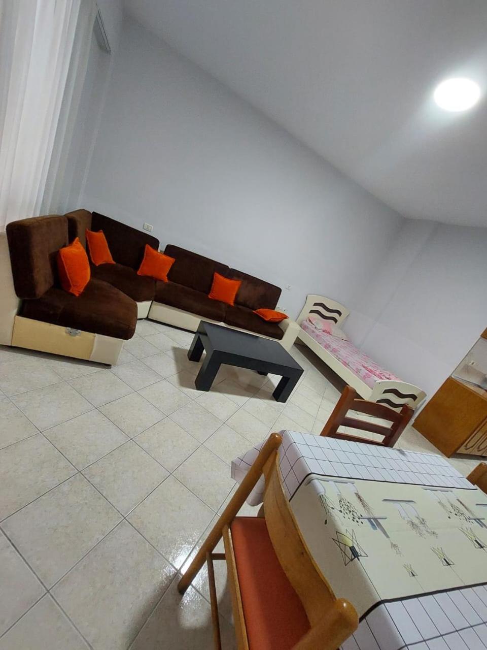 LungoMare Apartament Vlore