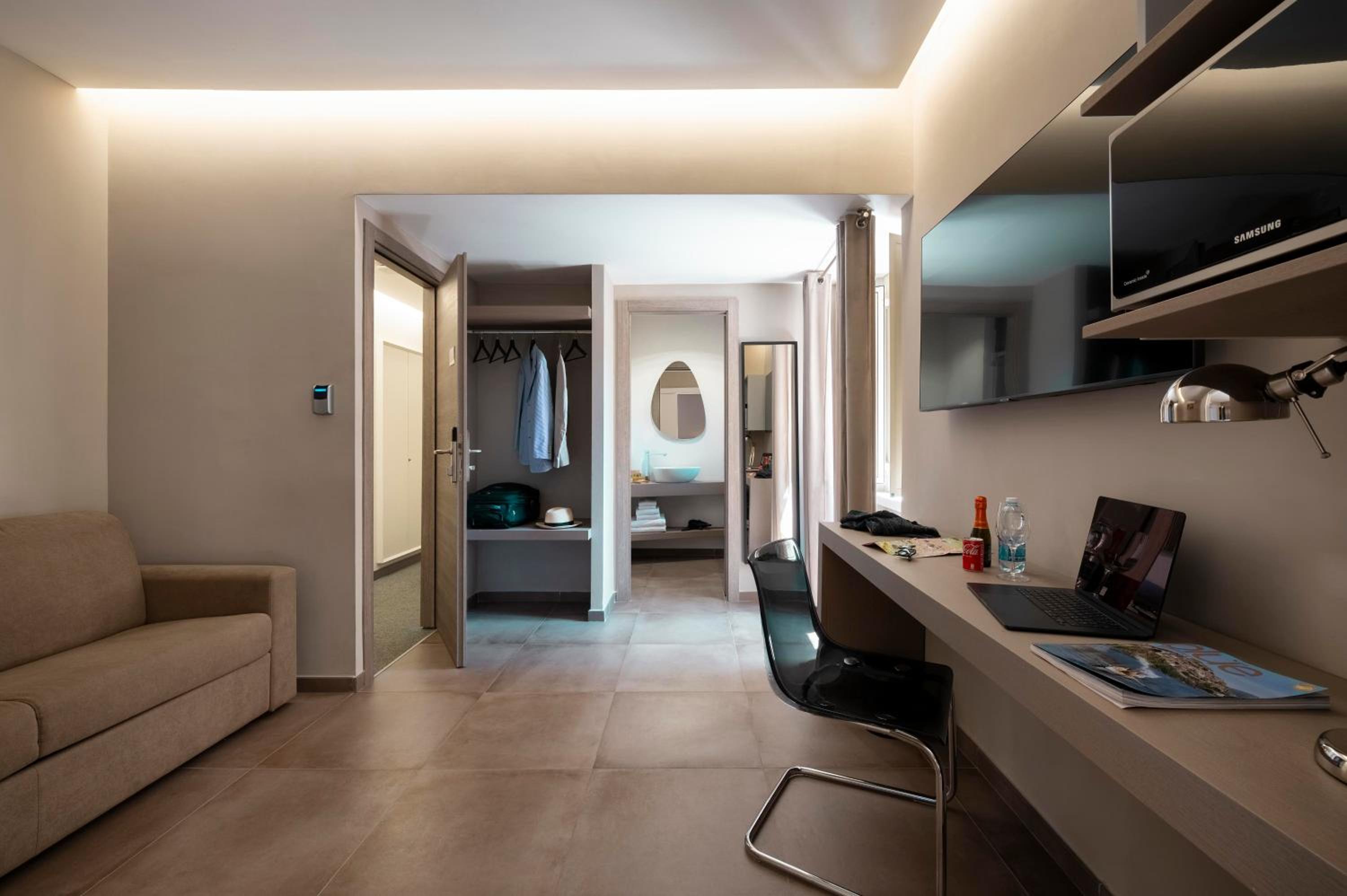 hotel room
