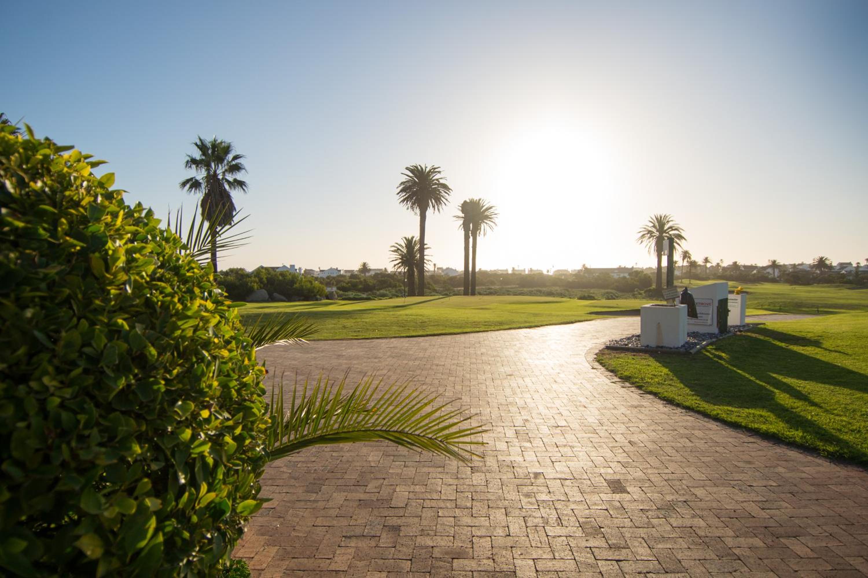 Shelley Point Estate Blue Avion Luxury Holiday Home Solar Powered