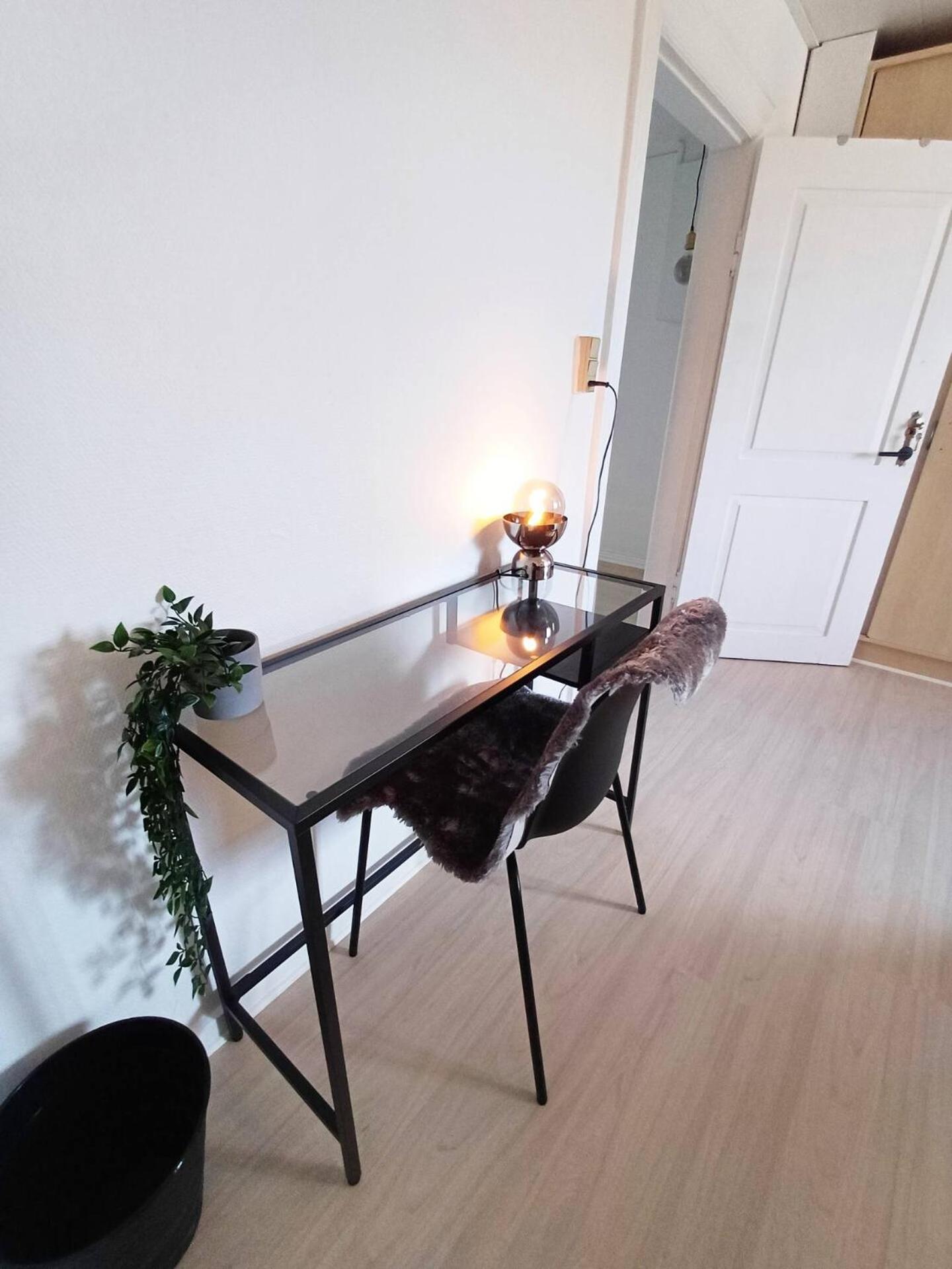 City Central Double Room 1 with free parking