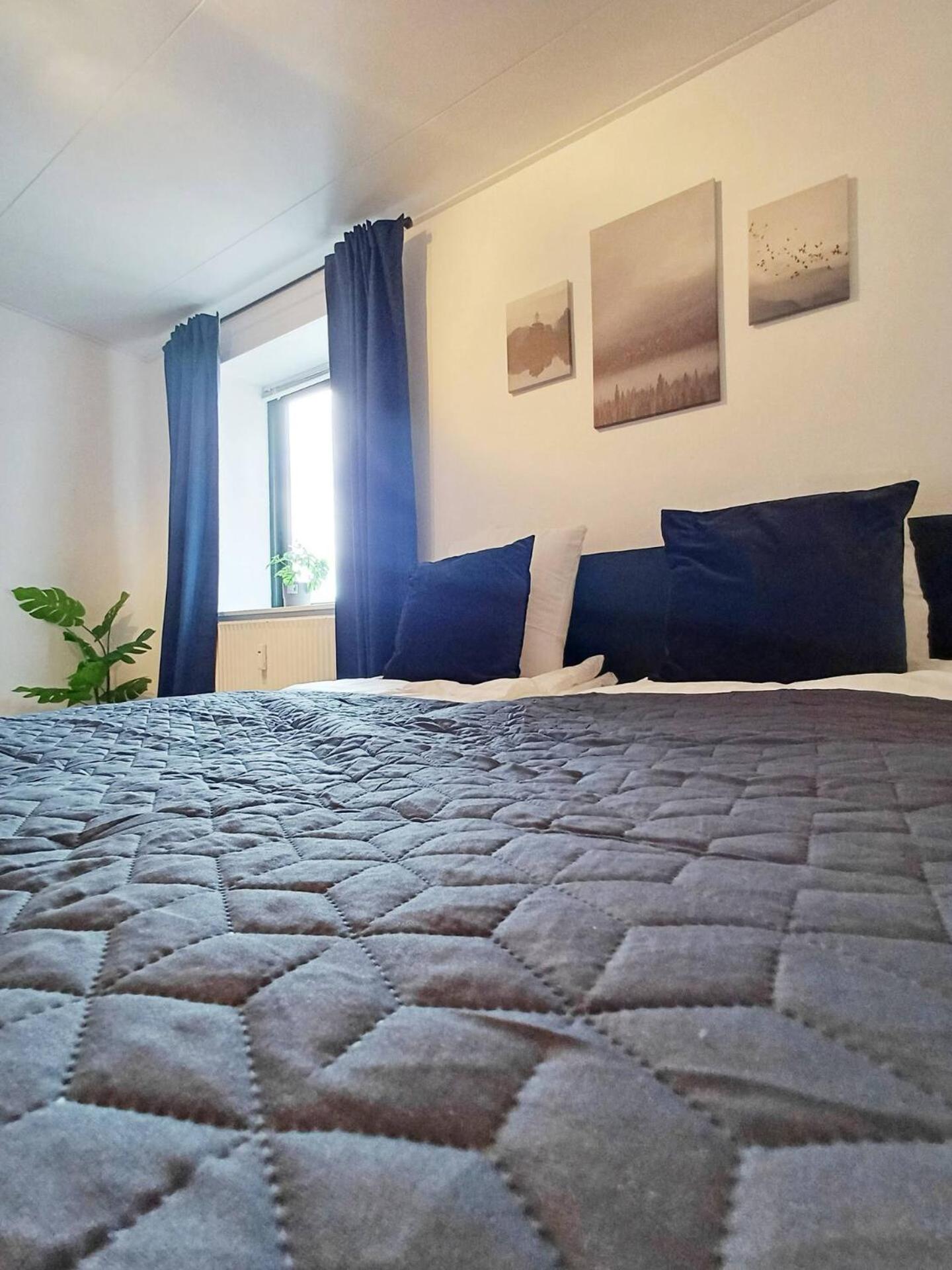 City Central Double Room 1 with free parking