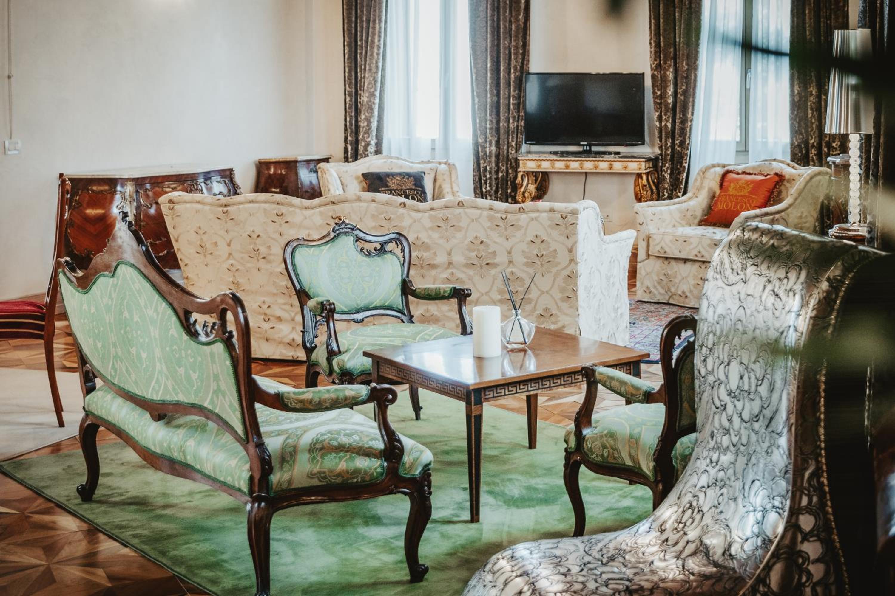 lounge