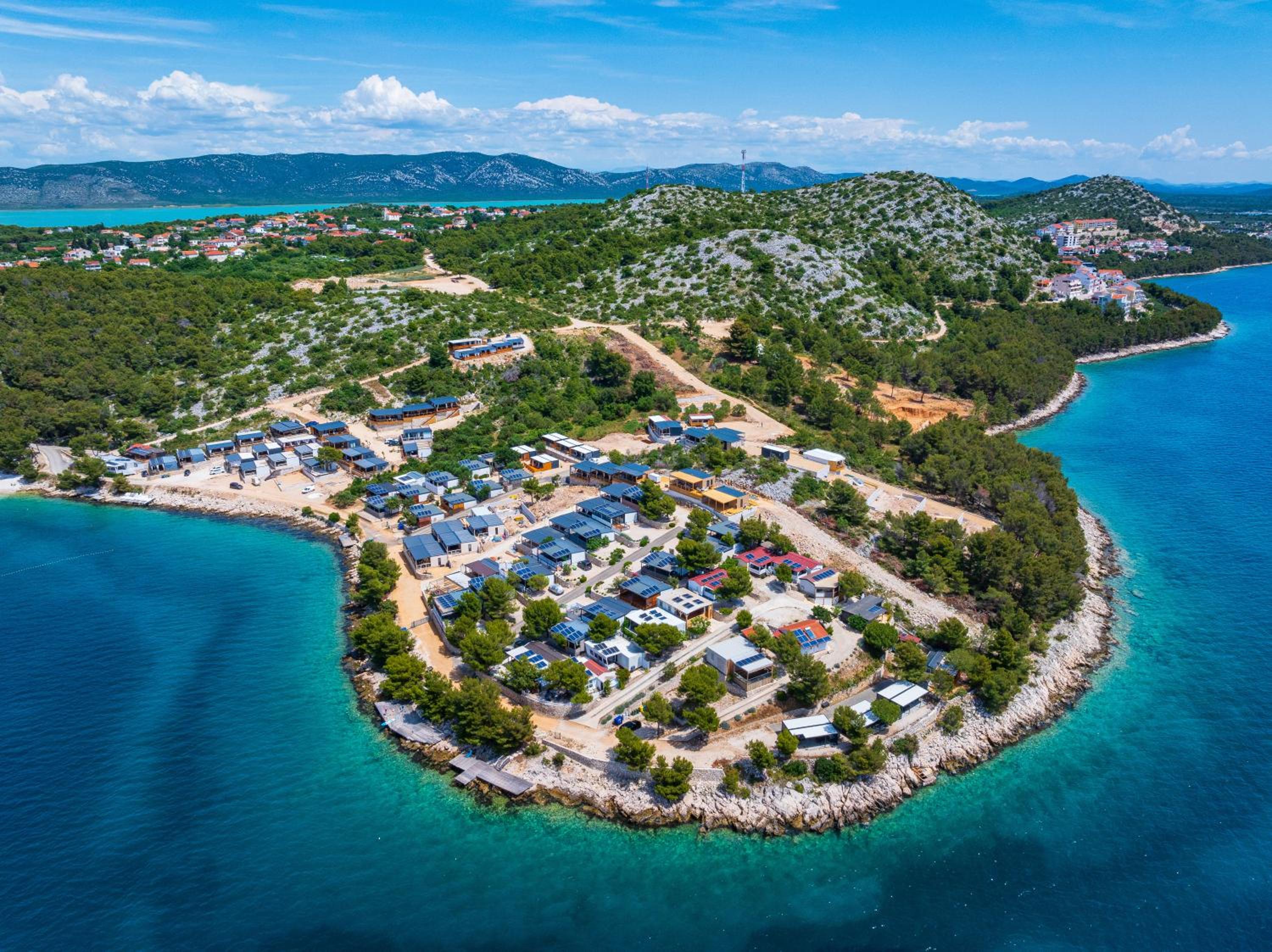 Dragon Bay - Falkor view 2