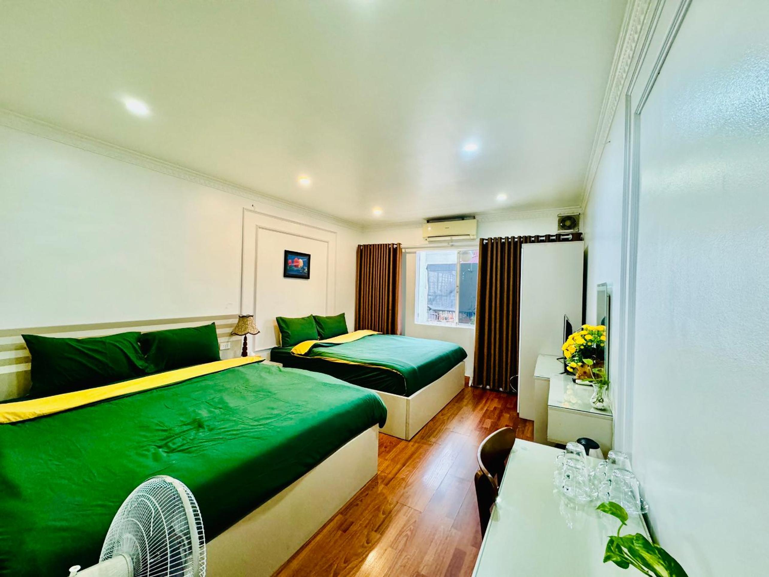 IL Divo Hostel 8 Hàng Đào & Travel & Spa - Hanoi Old Quarter