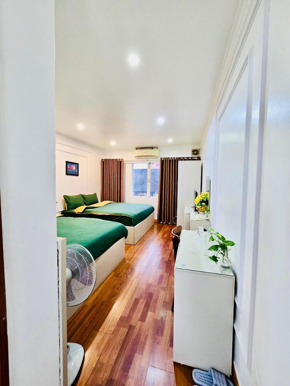 IL Divo Hostel 8 Hàng Đào & Travel & Spa - Hanoi Old Quarter